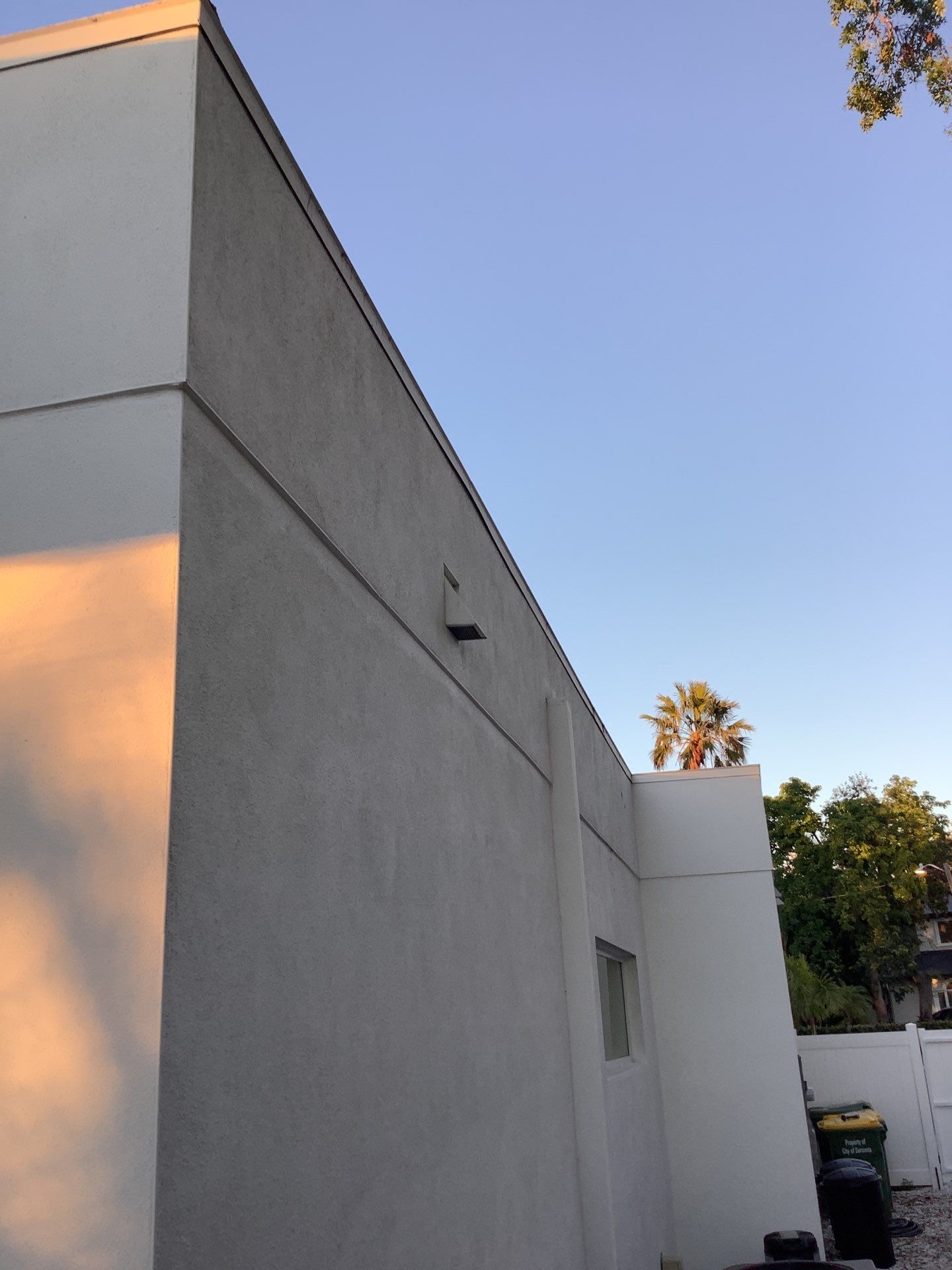 7-Inch Smooth Box Seamless Gutters in Sarasota FL by Gutter Professors