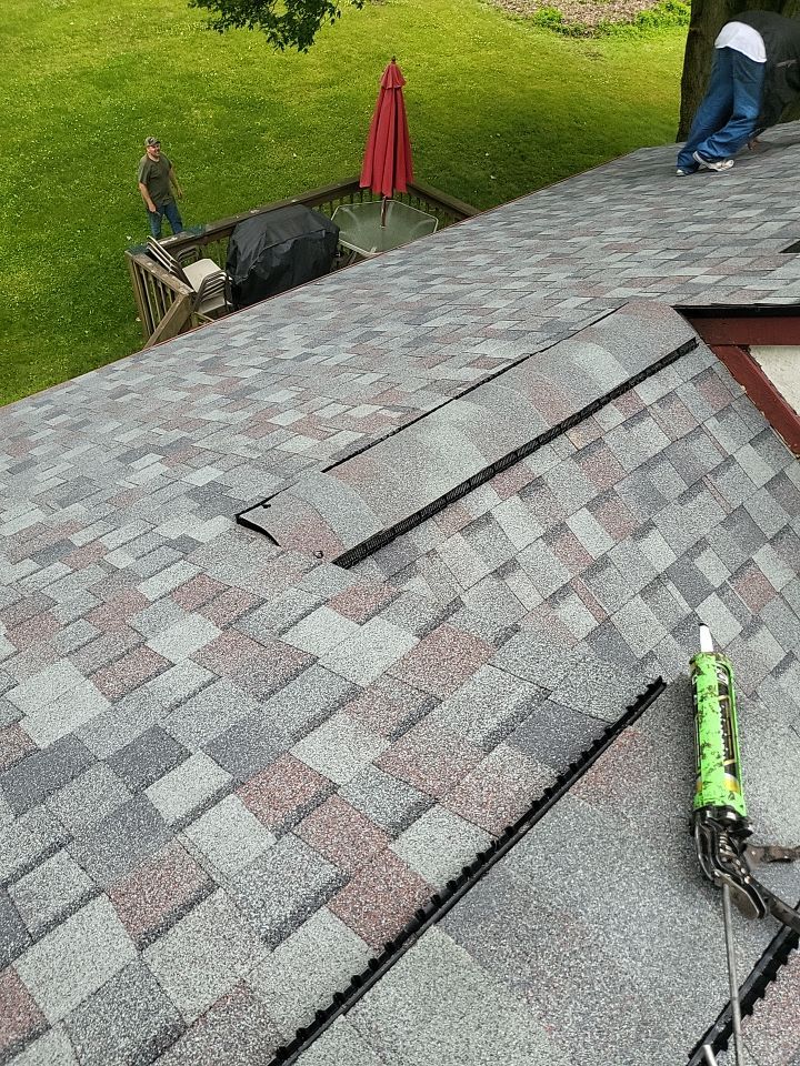 ATLAS PINNACLE HP W/SCOTCHGARD COLOR: SUMMER STORM  by Eagle Eye Roofing