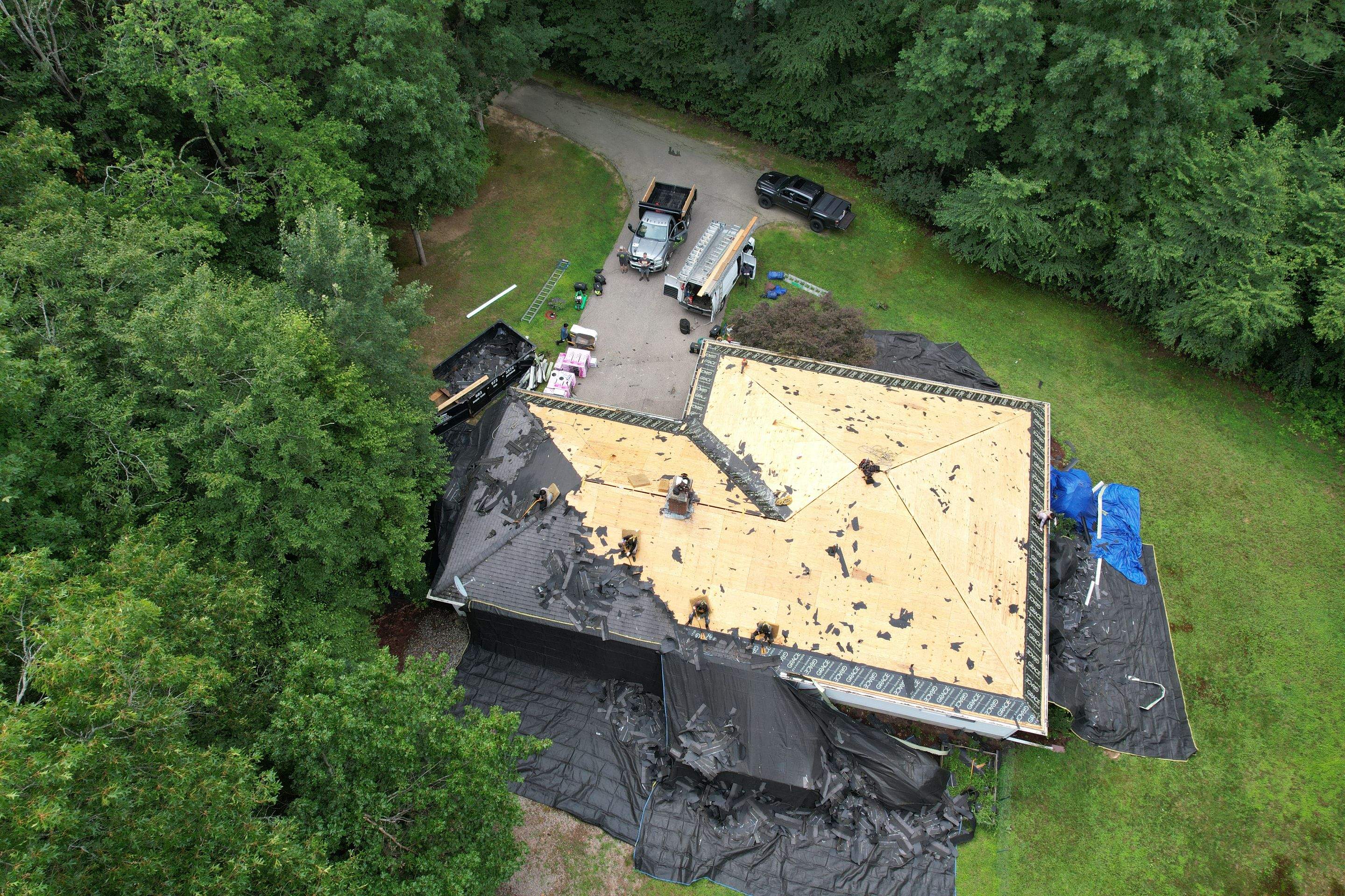 Roofing in Beautiful Lee New Hampshire by Tall pine roofing
