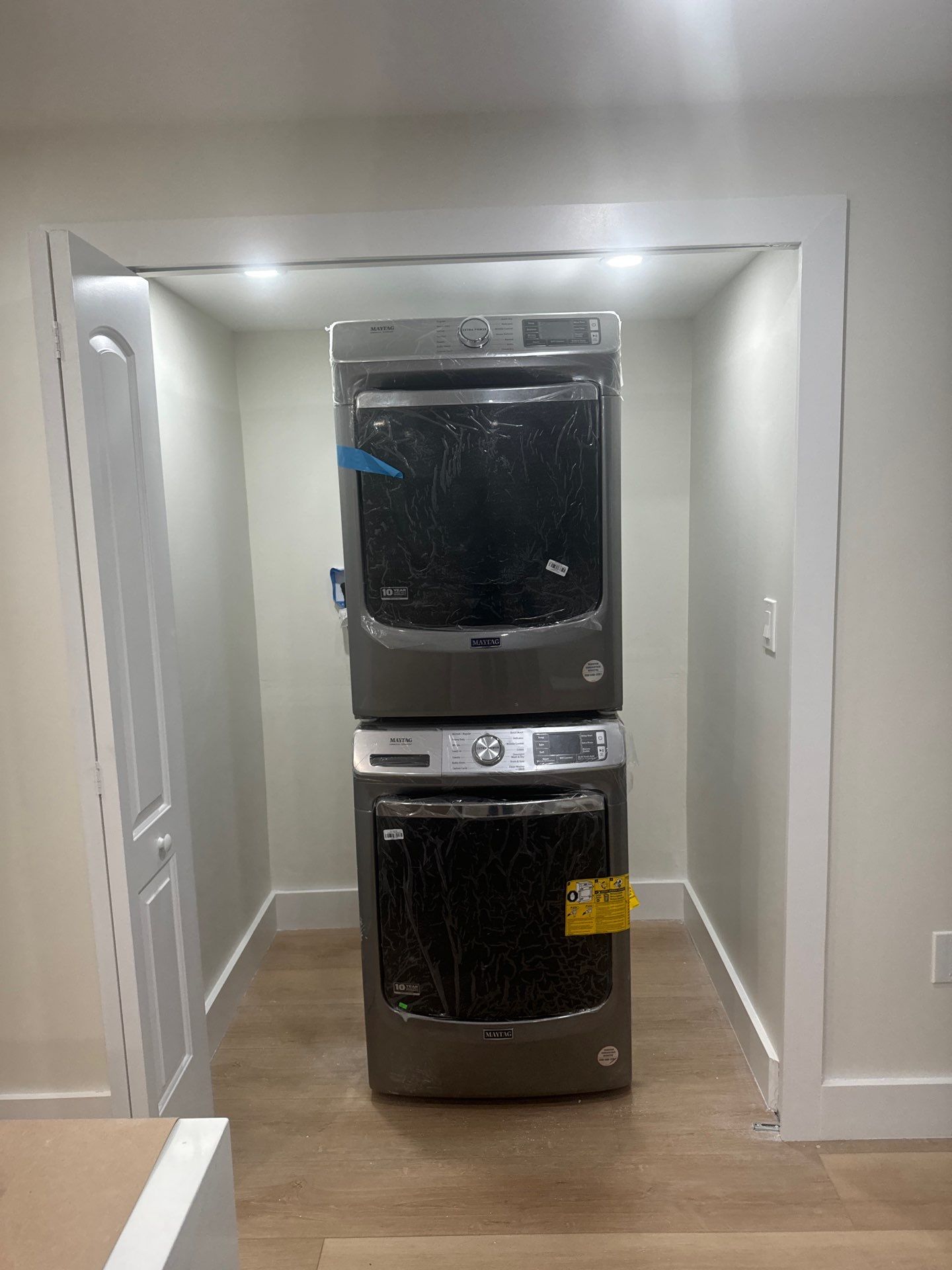 REMODELING ATRIUM SANIBEL by TTS Remodeling corp & Genesis Restauration