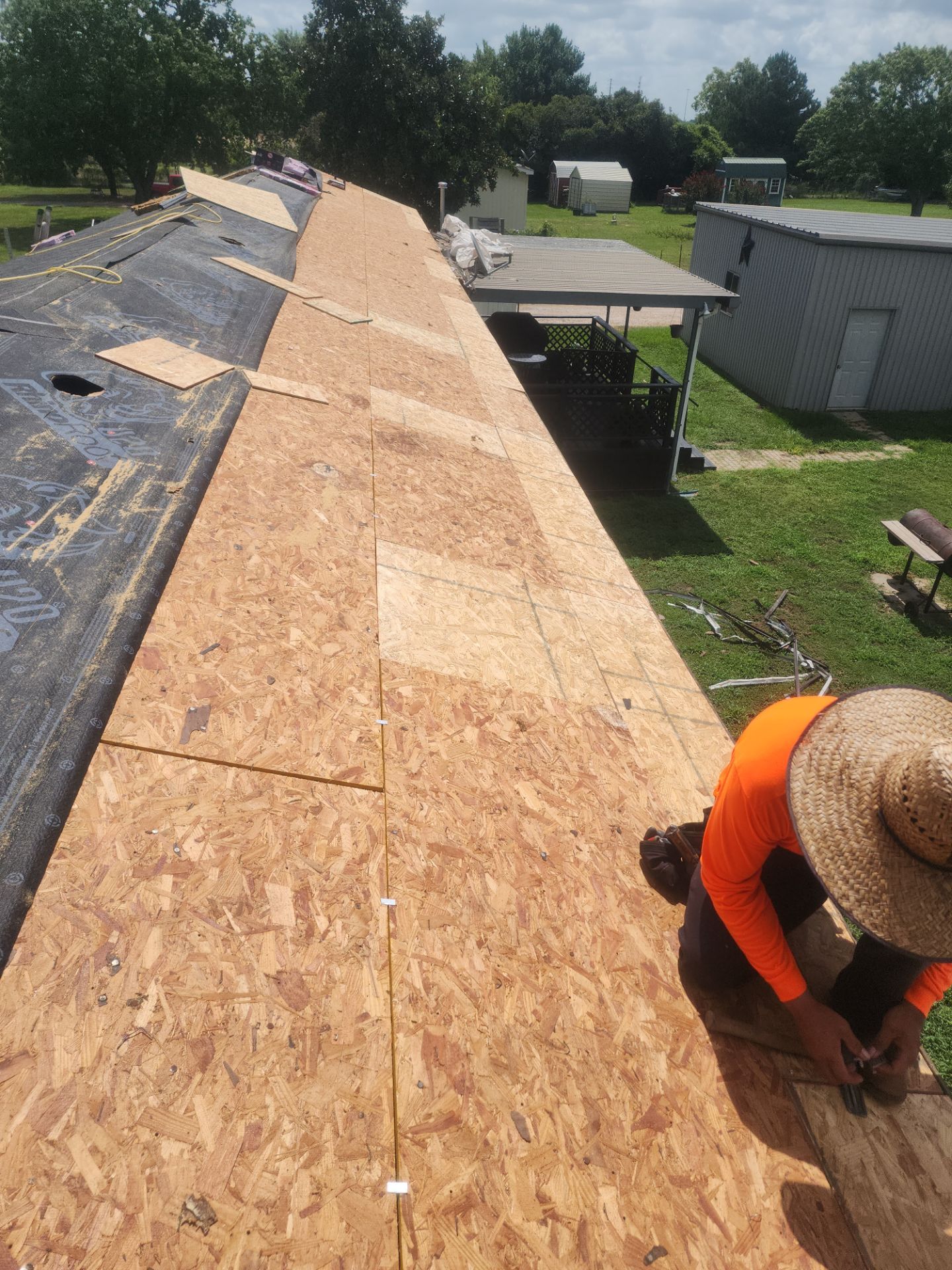 Residential Roofing Installation using Owen's Corning Duration (Lifetime) Shingles by Roof Repair Company