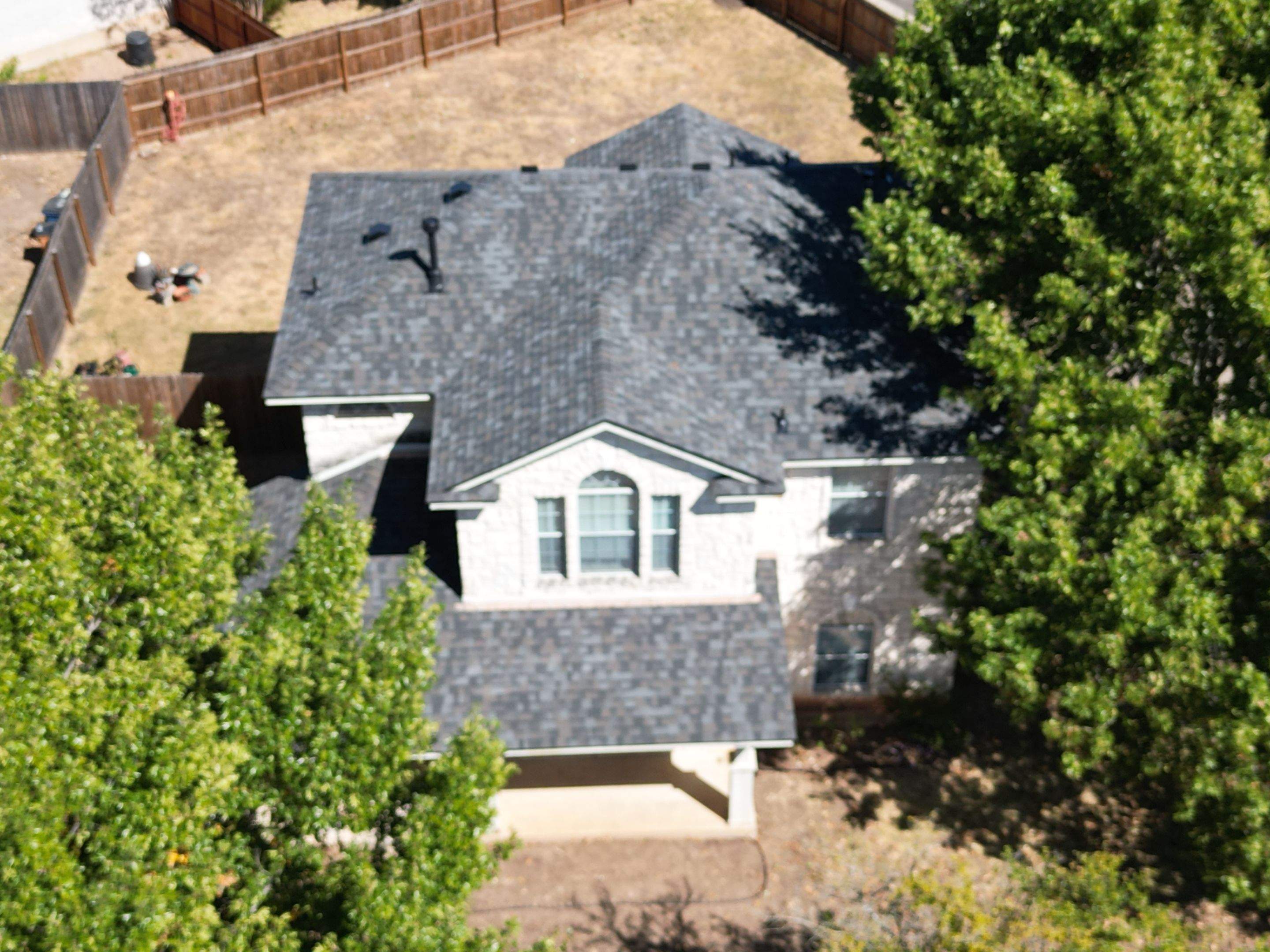 Williamsburg Gray - Owens Corning TruDefinition Duration by RoofsOnly.com