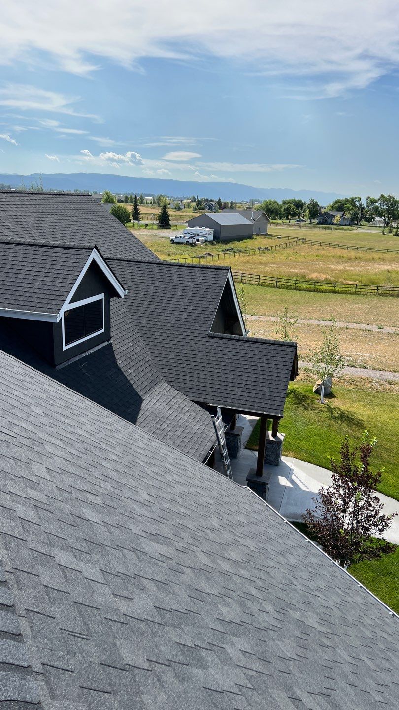 Owens Corning TruDefinition Duration - Onyx Black by Montana Roofing Solutions