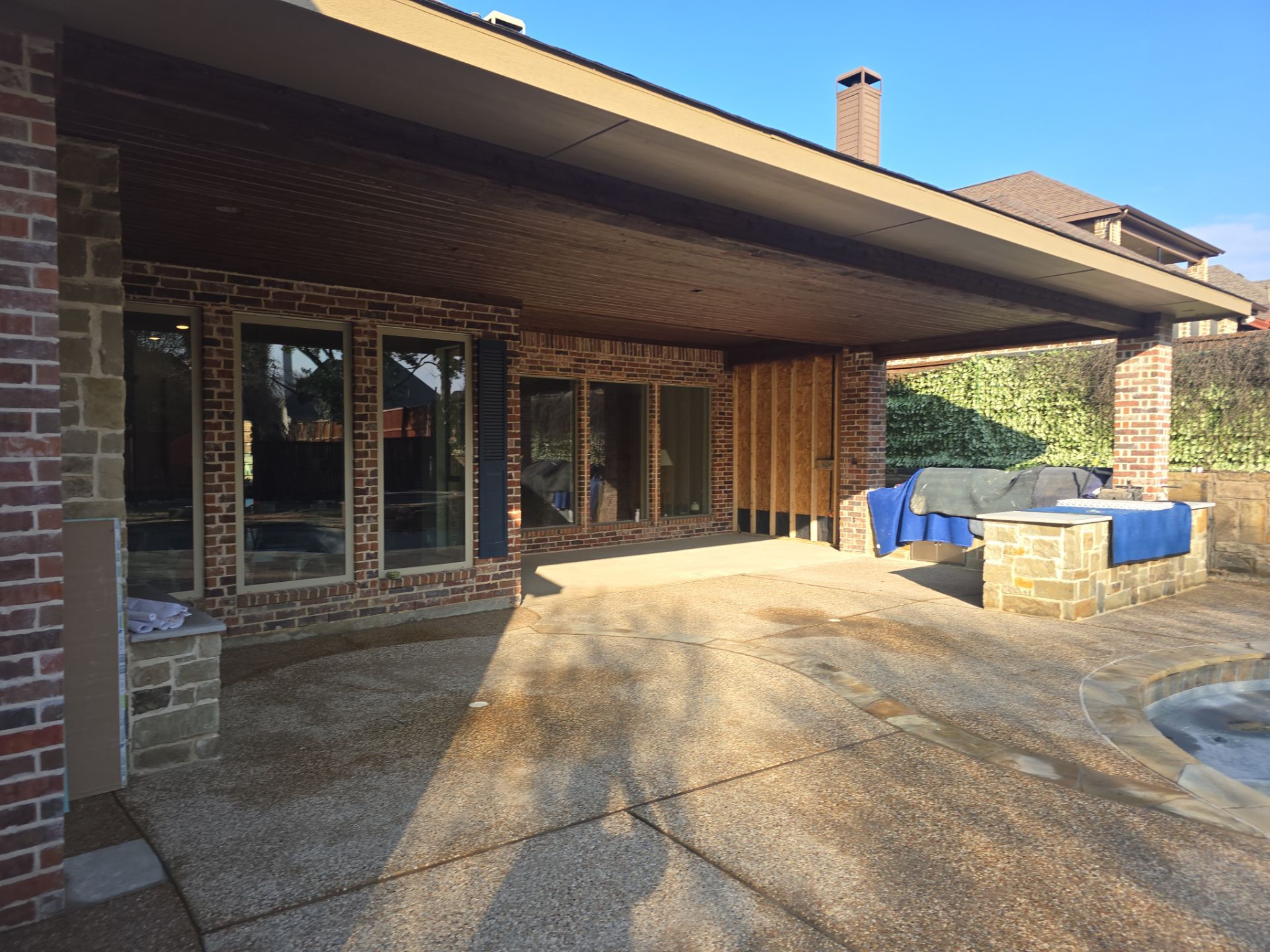 Patio & Pool bath addition by SLM General Contractors & Roofing