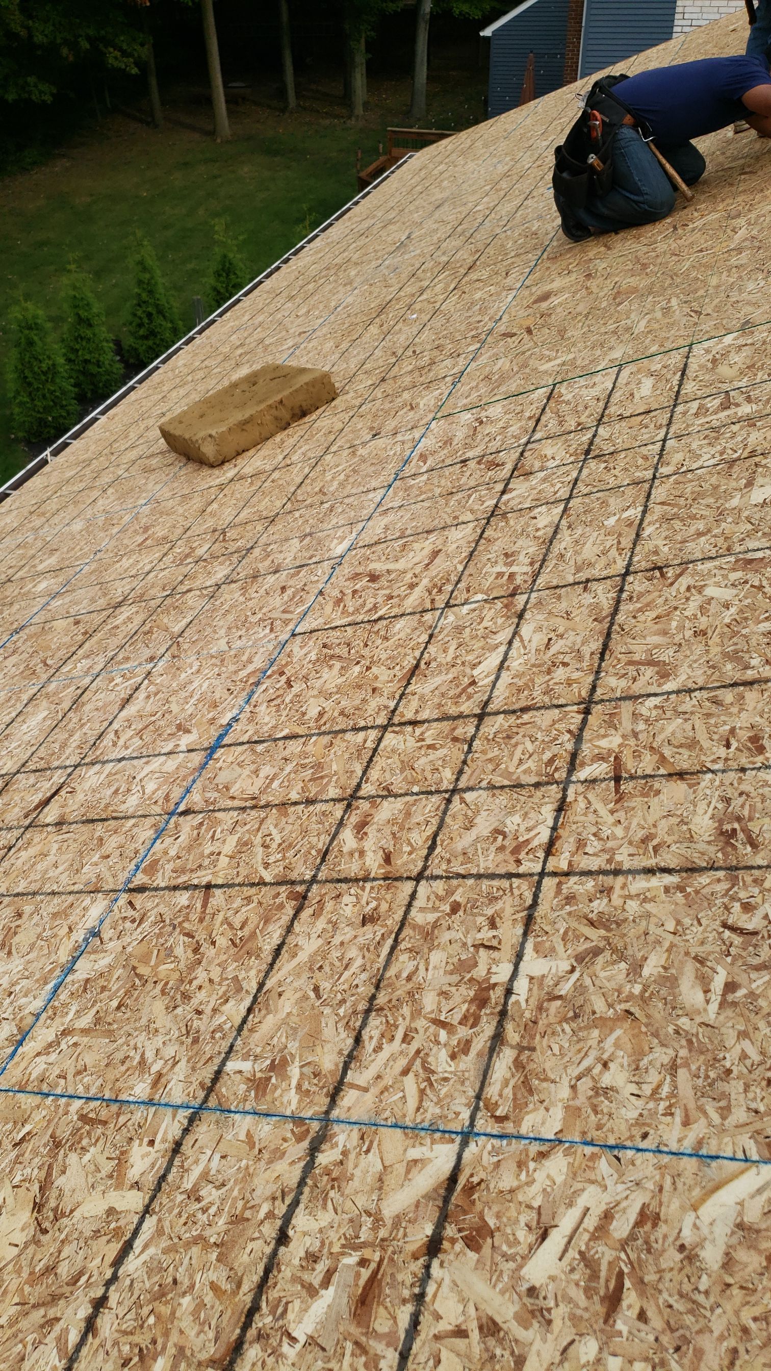 CERTAINTEED LANDMARK COLOR: PEWTER DRIP EDGE: WHITE by Eagle Eye Roofing