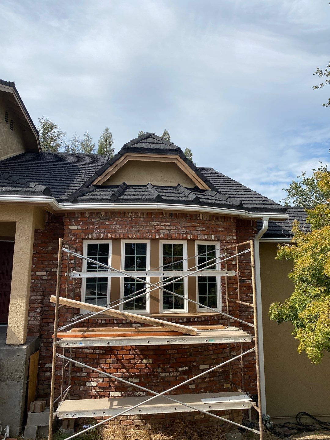 Gutter Installation using Englert LeafGuard Gutters by Byers Enterprises 