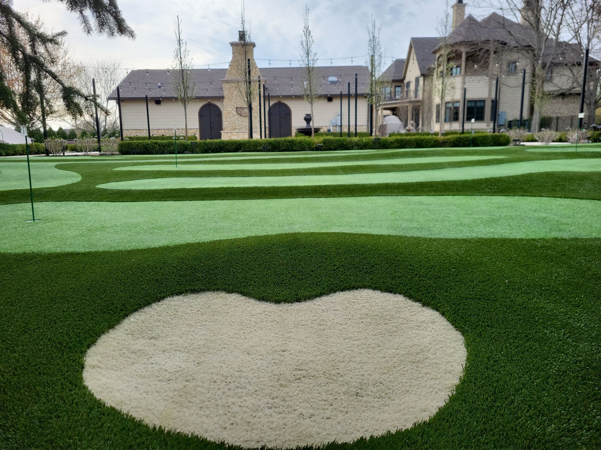 Backyard Putting Course in Delaware, OH by Southwest Greens Midwest
