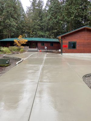Pia | Custom Concrete Driveway, Walkway & Floating Steps
