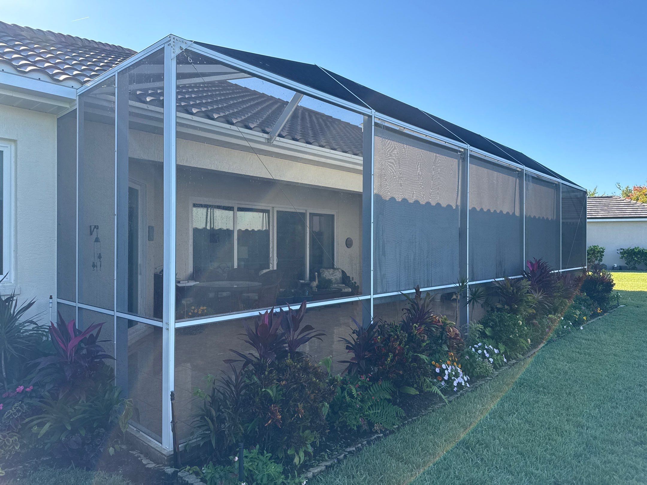 University Park Lanai Transformation | Screen Enclosure & Shade Cleaning by Sunshine AquaWash
