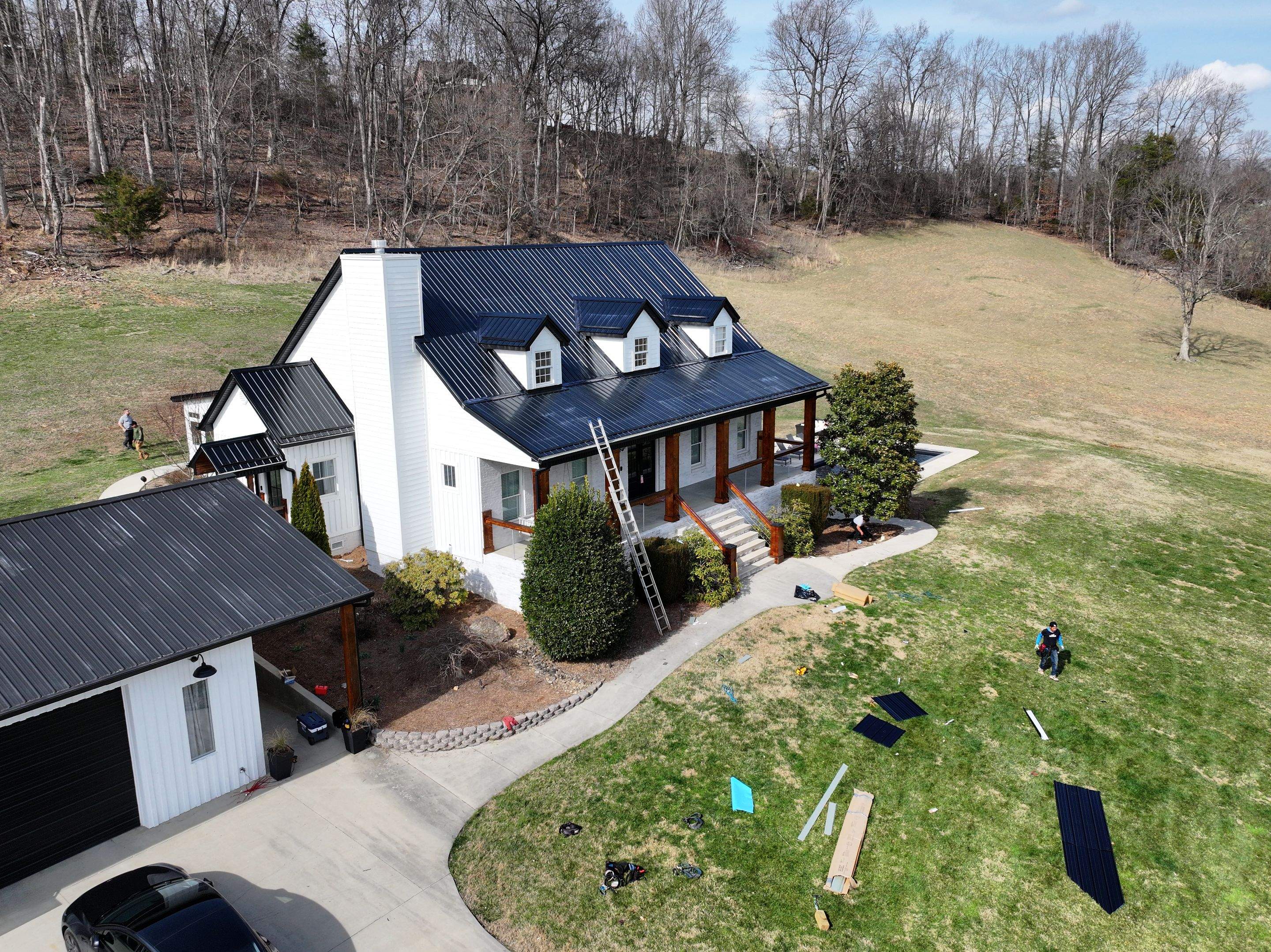 Nunn Residence by Omnia Roofing