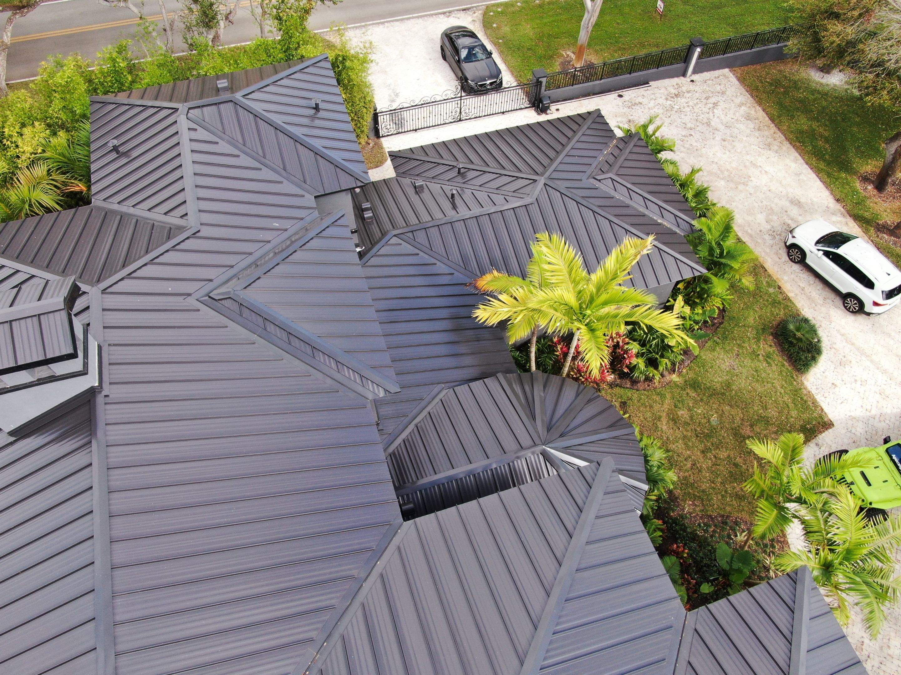 Metal Roof - Galvalume - Matte Black by Istueta Roofing