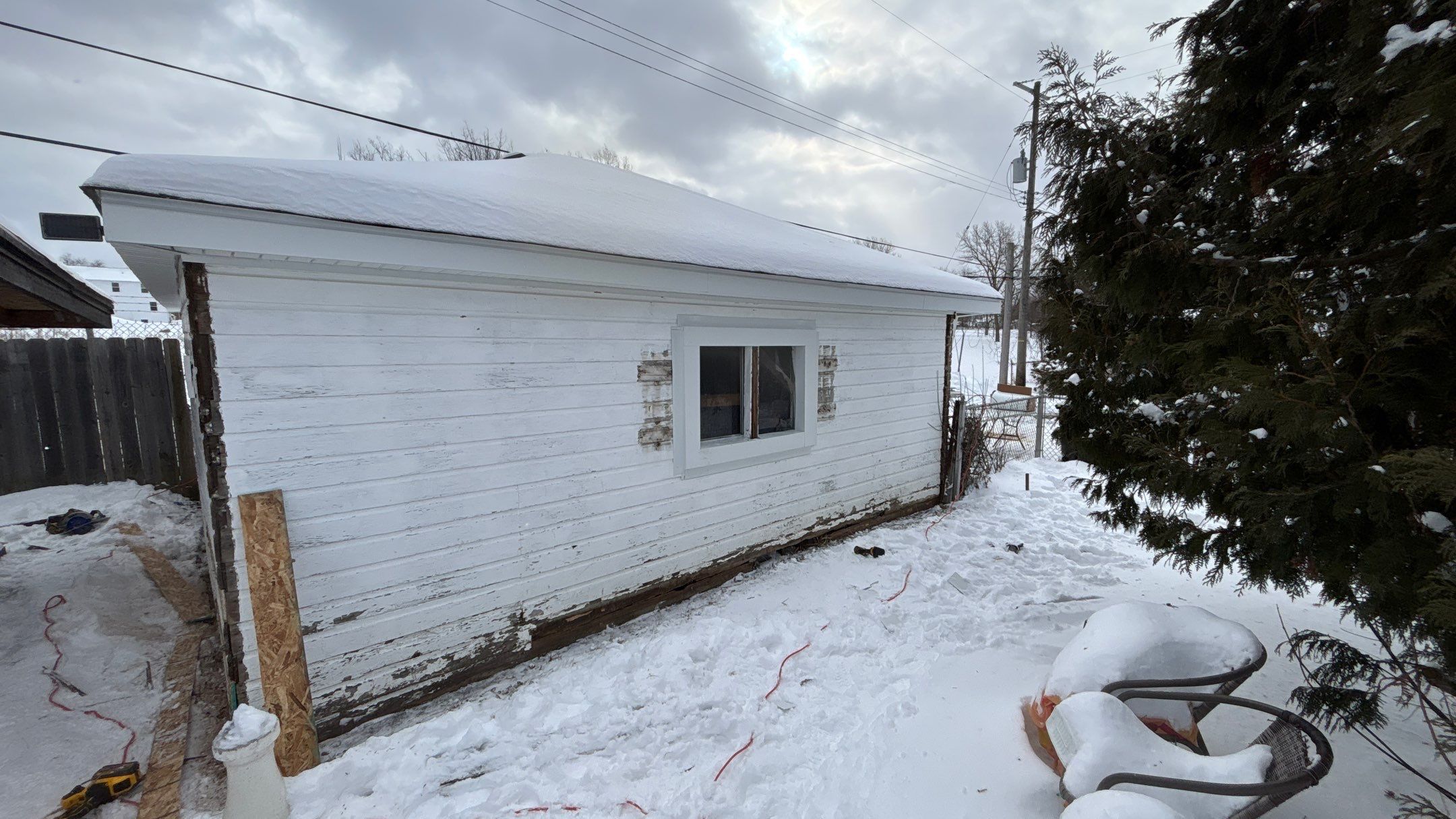 Siding Replacement using Alside D4 Odyssey-Plus Dutchlap White by 180 Contractors