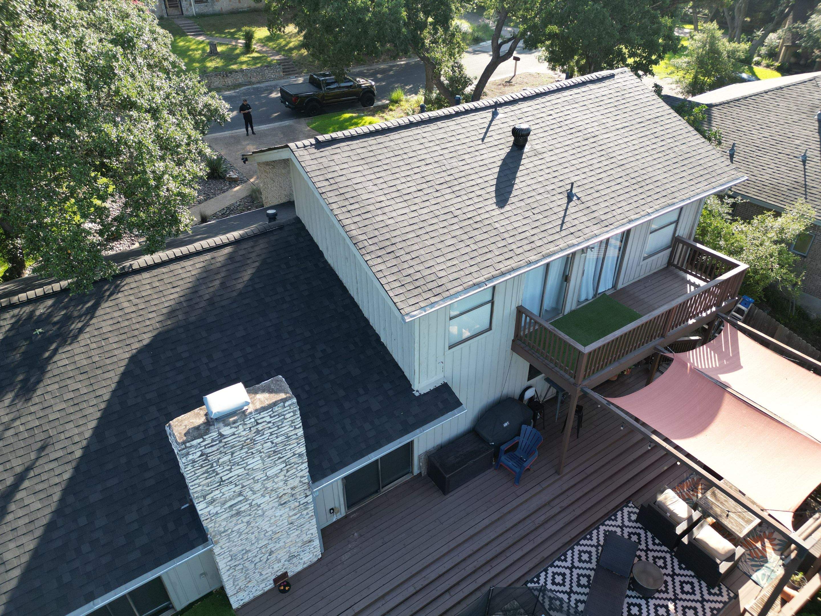 Onyx Black - Owens Corning TrueDefinition Duration by RoofsOnly.com