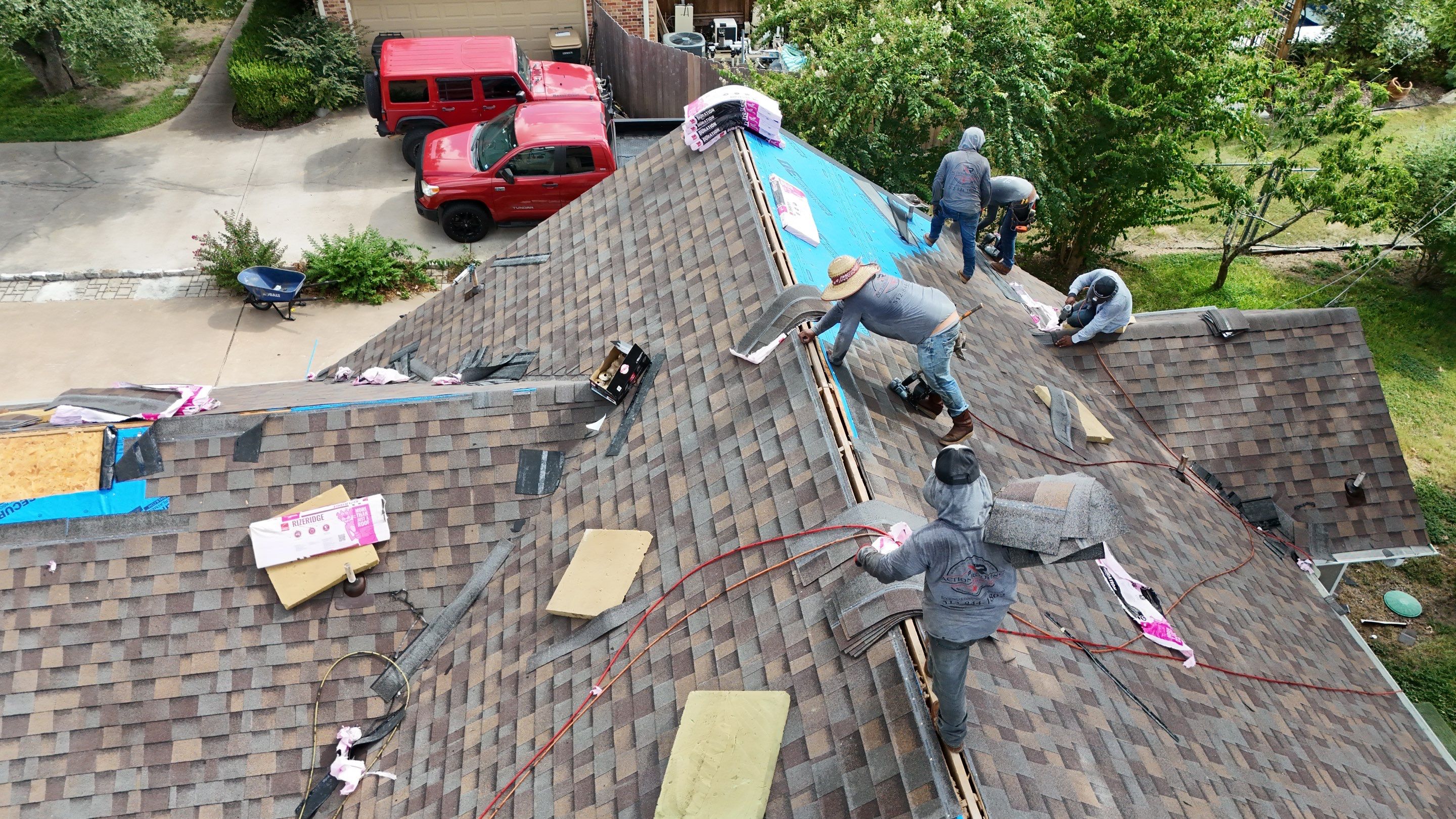 Replacement using Owens Corning - Duration - Teak by Action Exteriors Austin