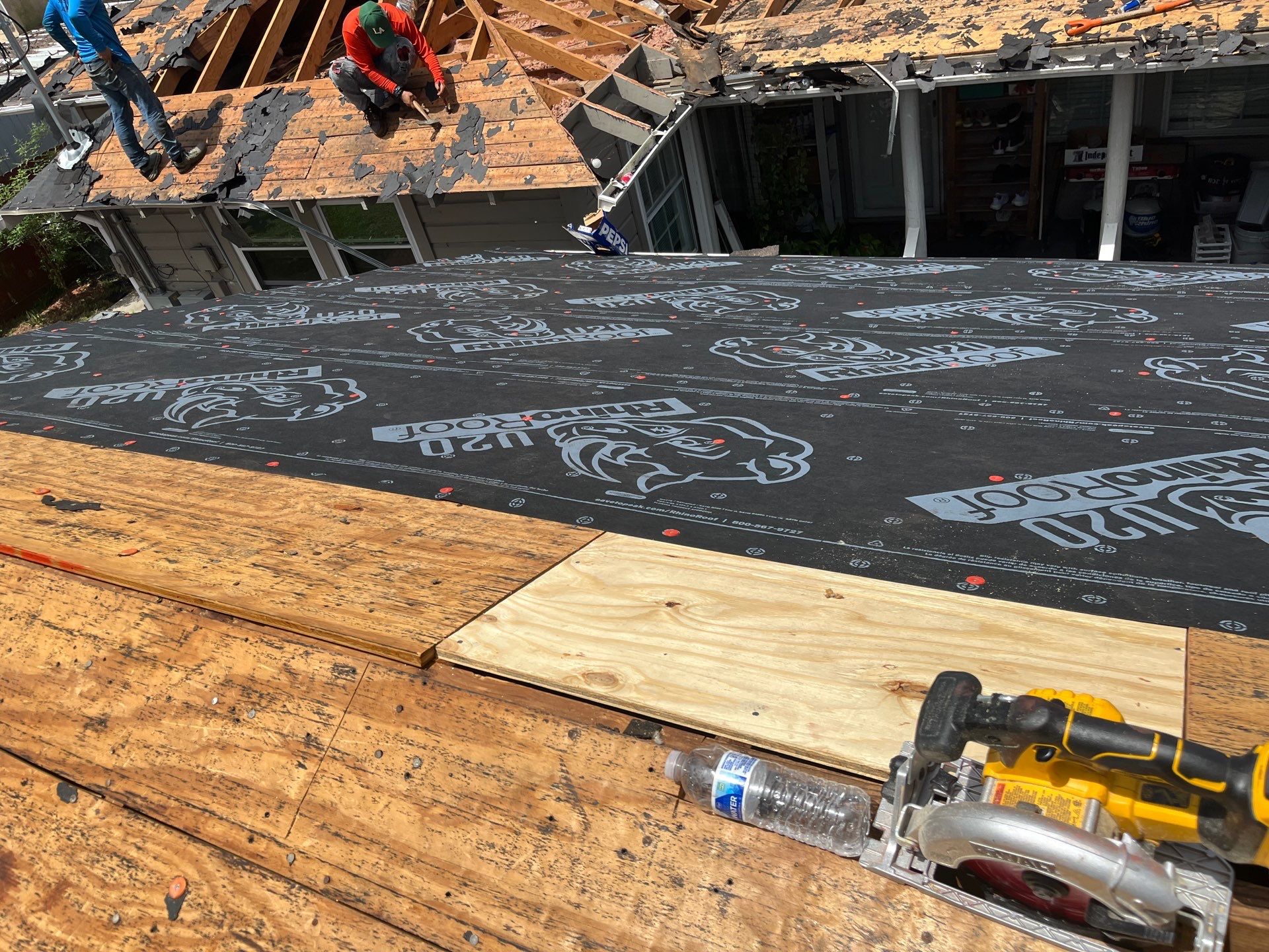 Residential Roofing Installation using Owen's Corning Duration (Lifetime) Shingles by Roof Repair Company