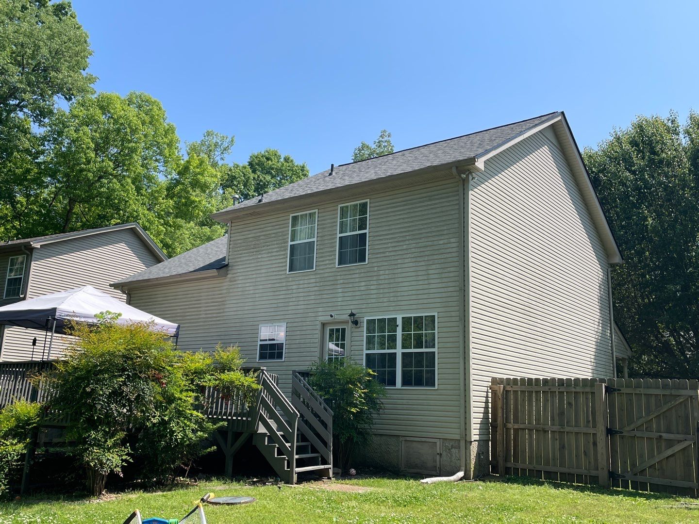 Residential Roofing Installation using Owens Corning Oakridge Roofing System by Undersun Roofing 