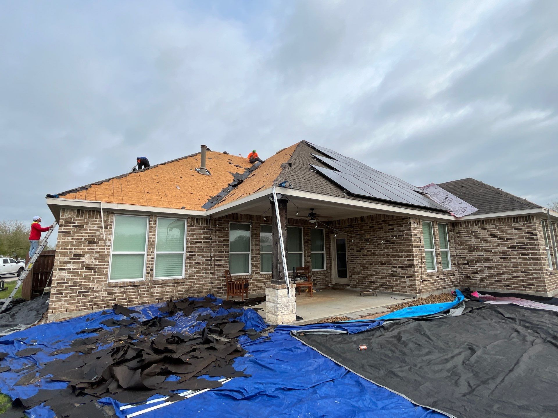 Hail Damage using Owen's Corning Duration (Lifetime) Shingles by Roof Repair Company