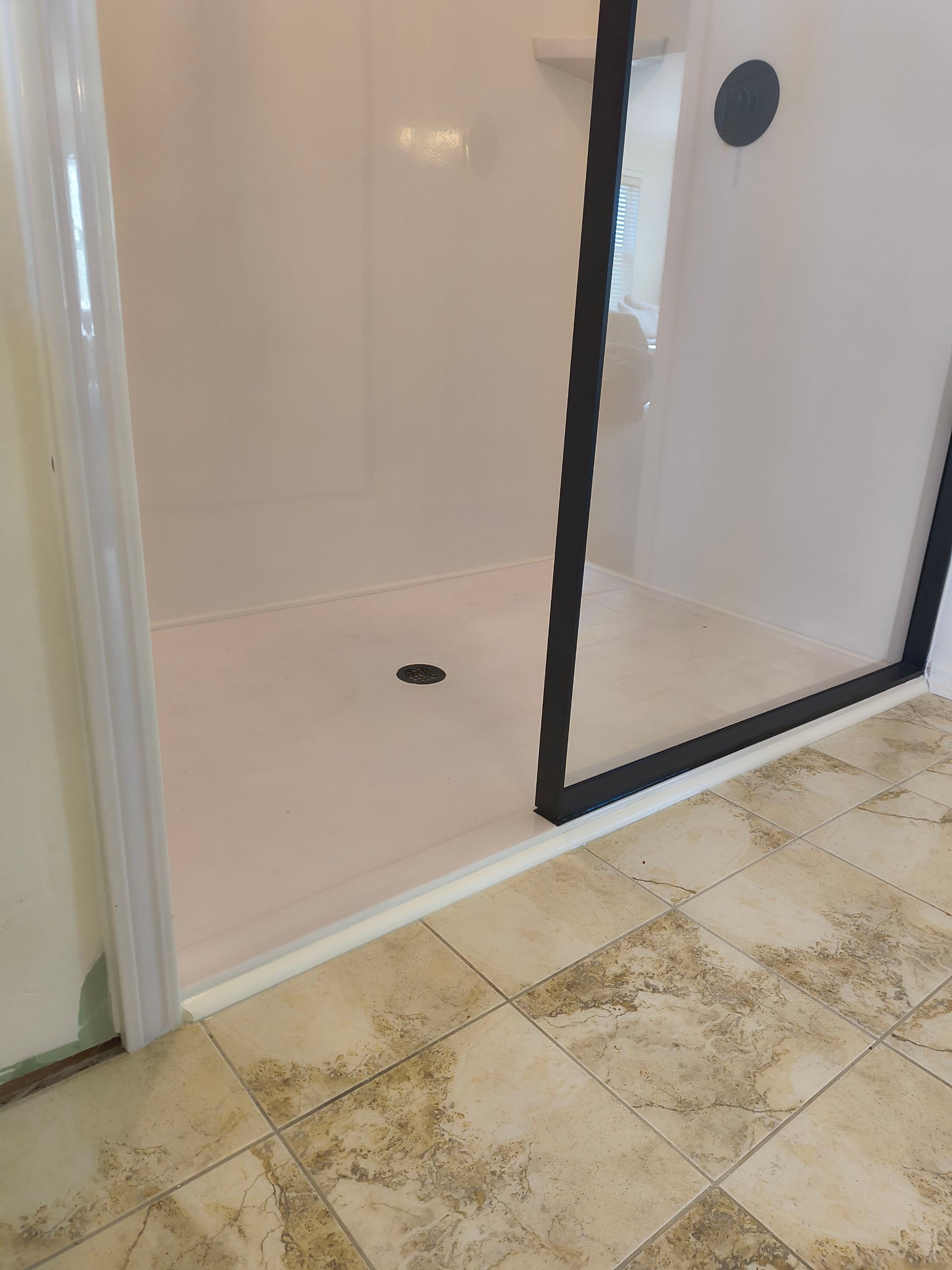 Large Onyx Shower by The Shower Company