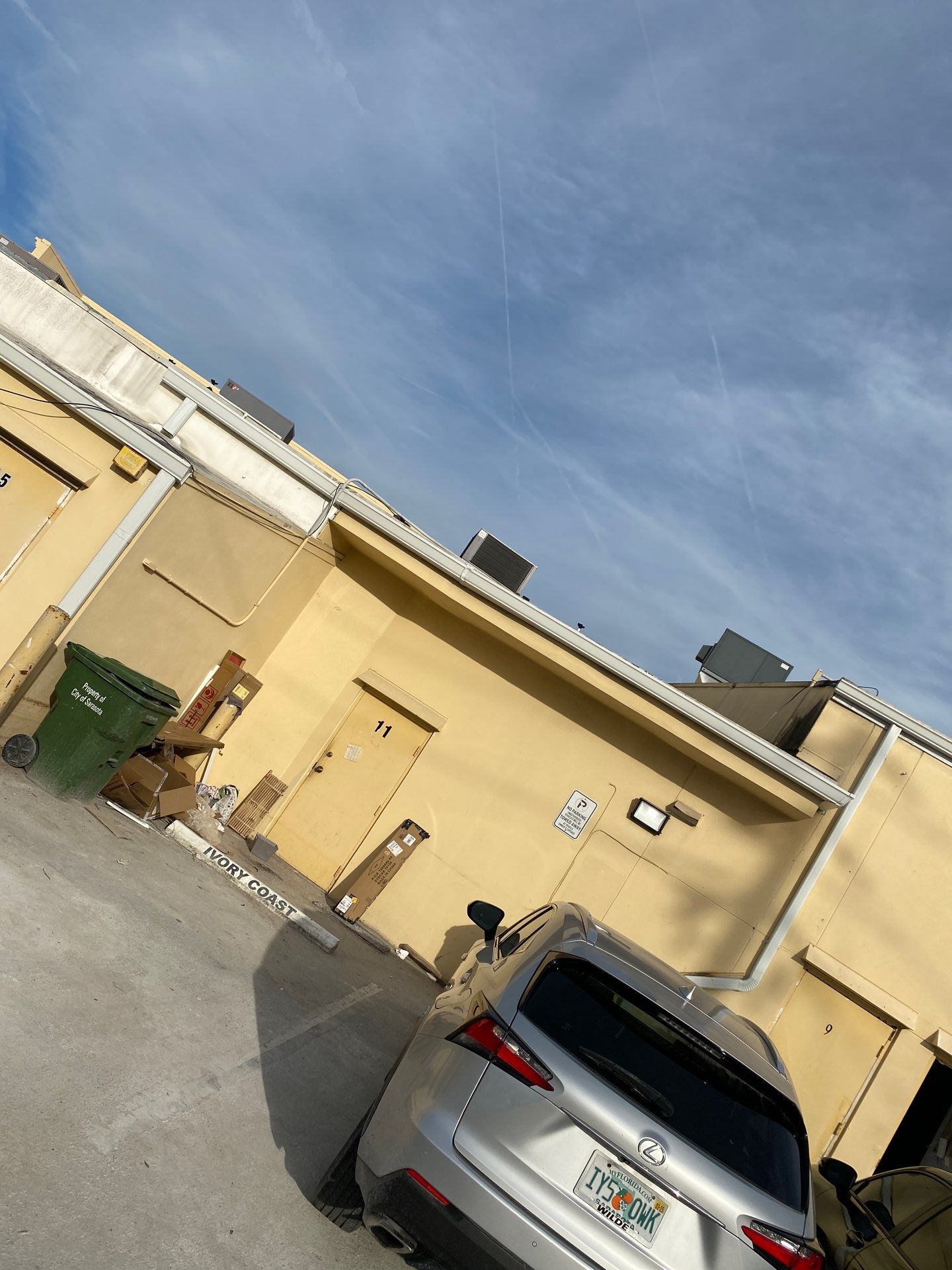 Aluminum Seamless Gutters in Sarasota FL by Gutter Professors