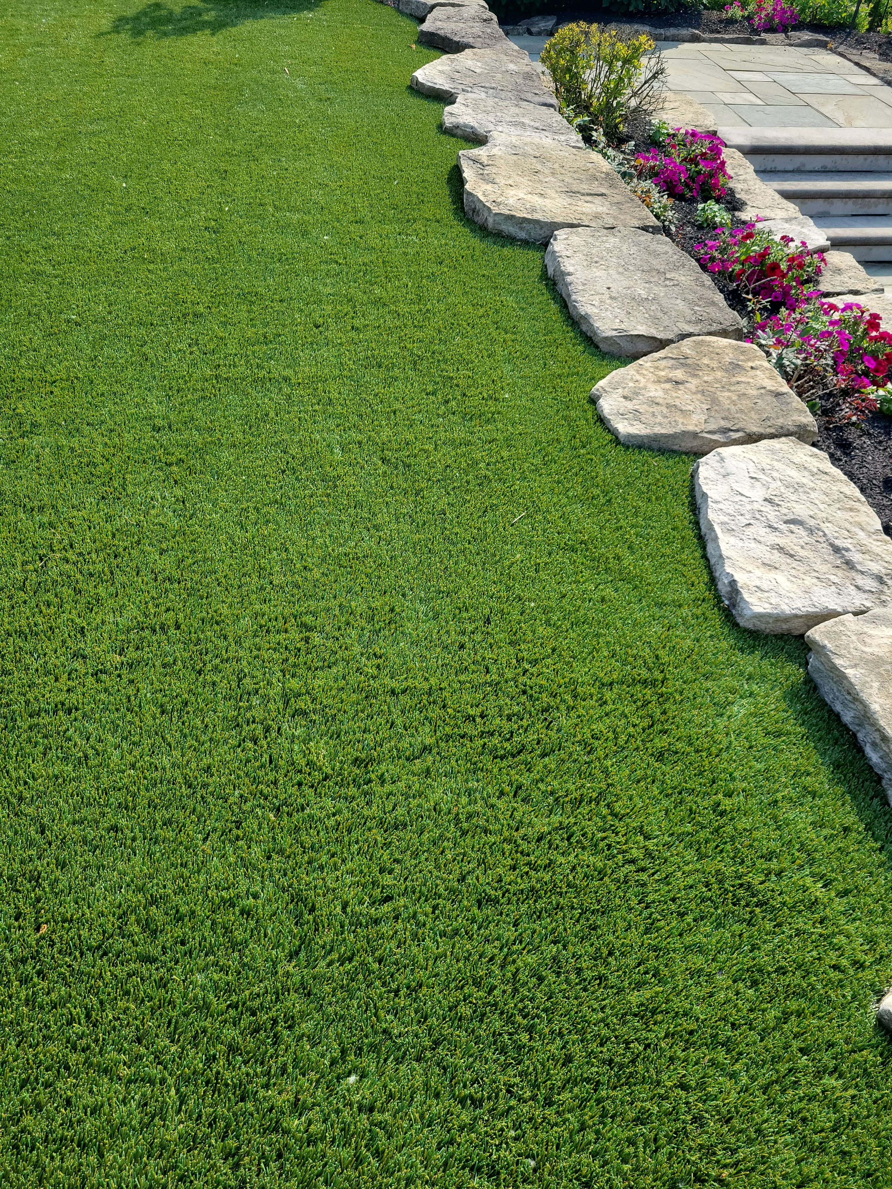 Muirfield Village backyard by Southwest Greens Midwest