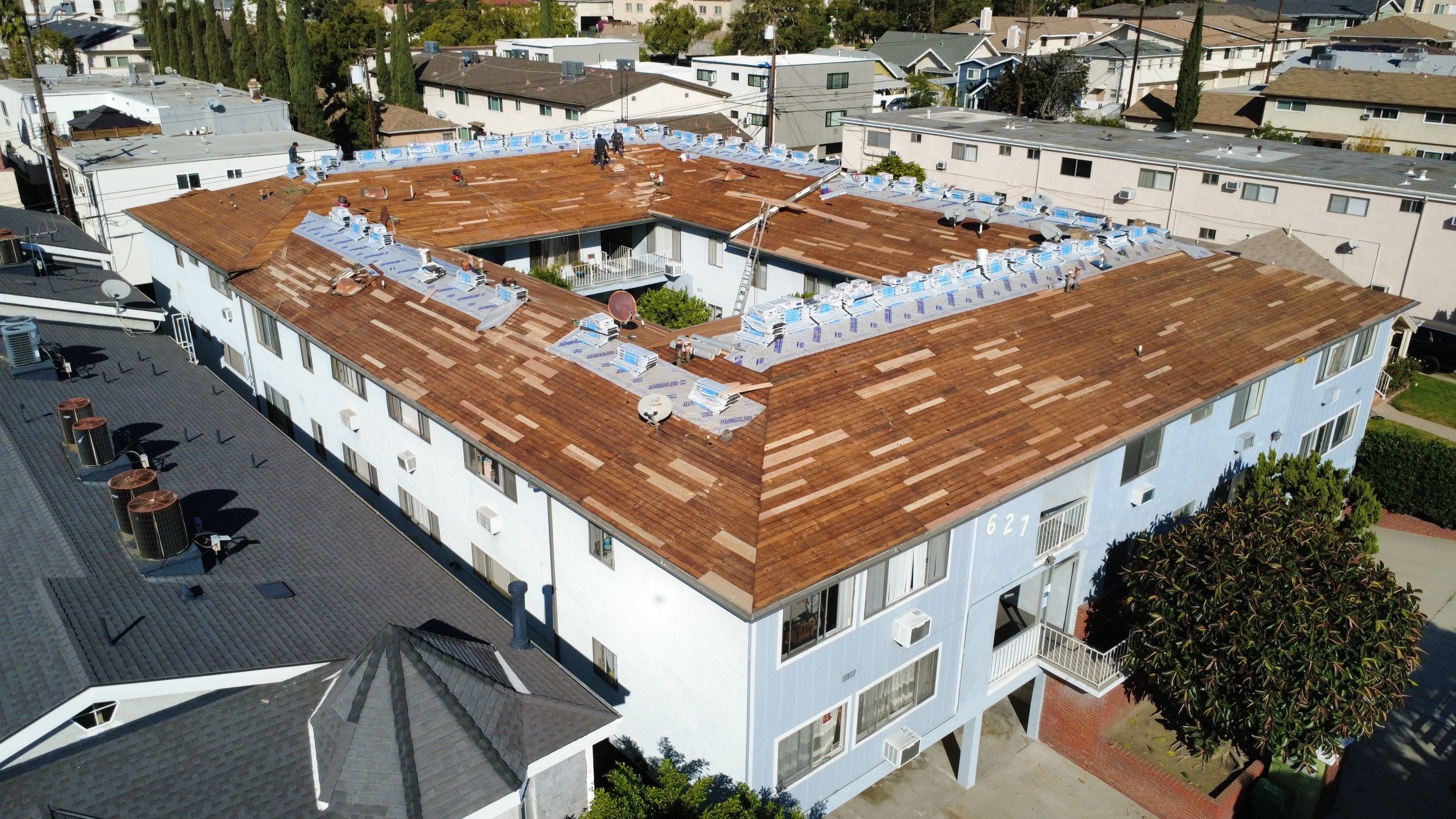 New Roof! Aparmtent Building in Burbank, CA by Hull Brothers Roofing