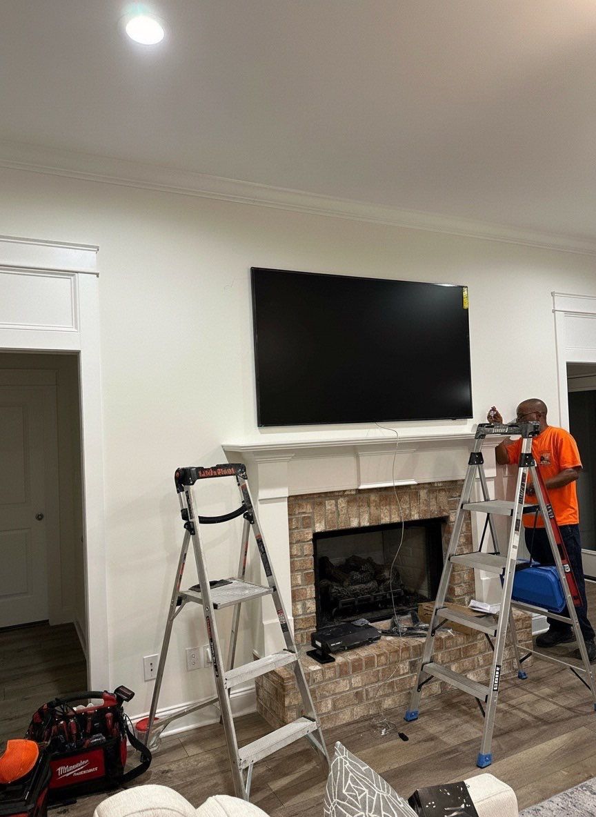 Lifestyle TV & Frame TV Installation Projects by Hangman Mounting & Installation 