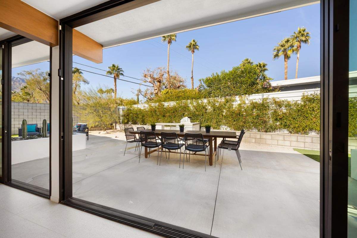 Palm Springs Midcentury Modern Home by One Stop Source
