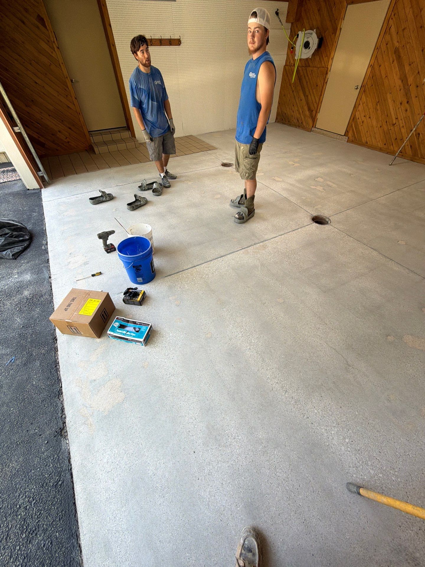 Grand Haven Garage Epoxy Floor Coating with Wax Wing Flake by Gordon Painting