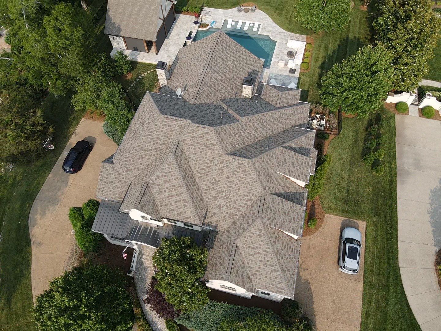 Residential Roofing Installation using Owens Corning Duration Shingles Roofing System by Undersun Roofing 