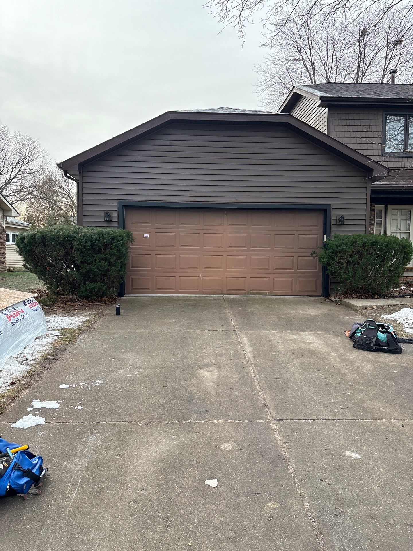 2126 Barritt Street • Lansing, MI 48912 by Veteran Roofing & Exteriors