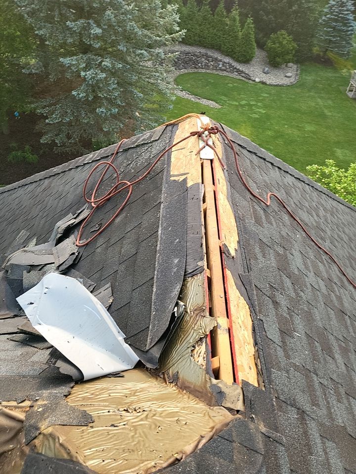 GAF Timberland Color: Pewter Gray by Eagle Eye Roofing