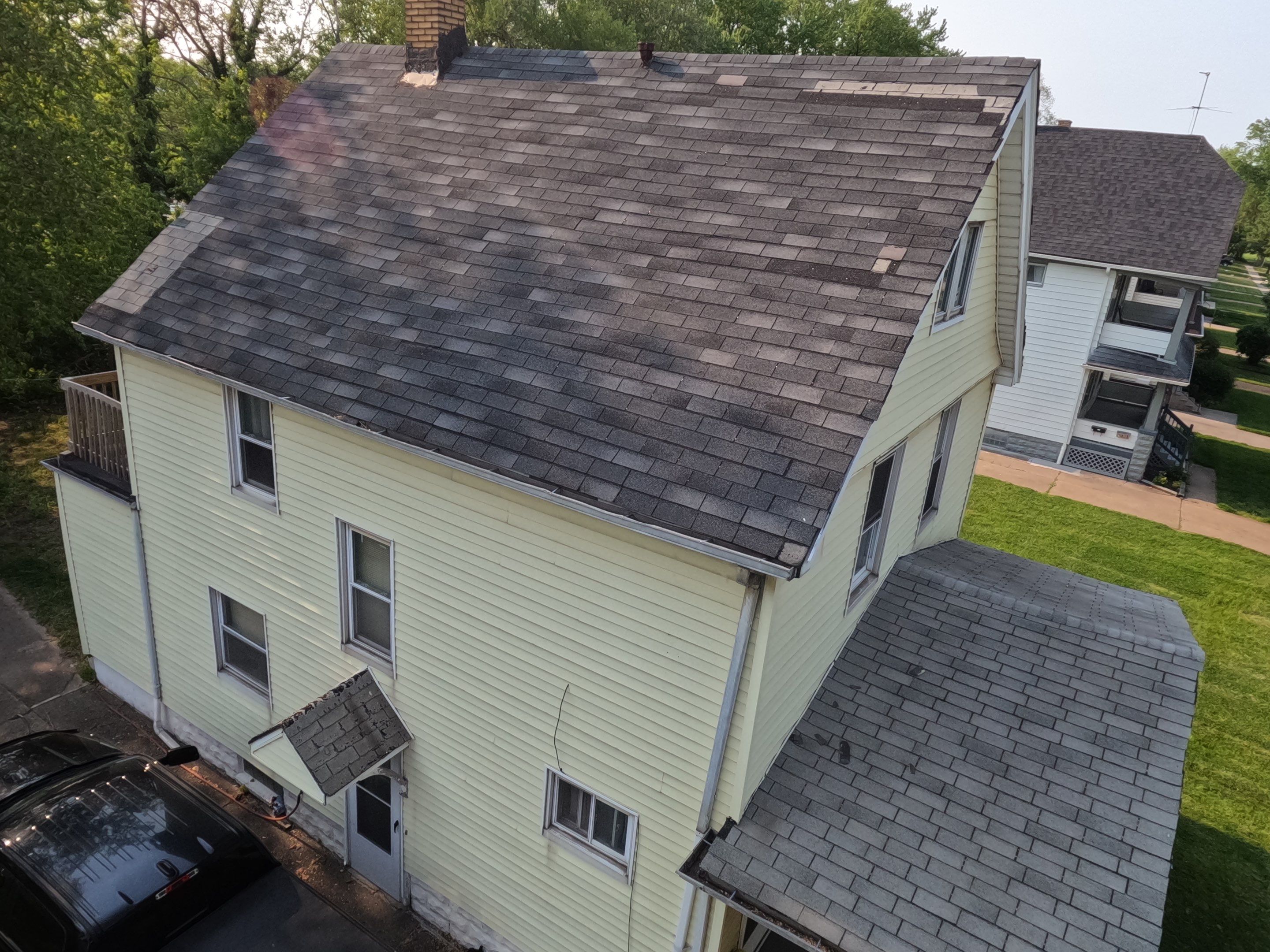 Residential Roof Replacement using Ownens Corning Duration Brownwood by Absolute Roofing and Construction