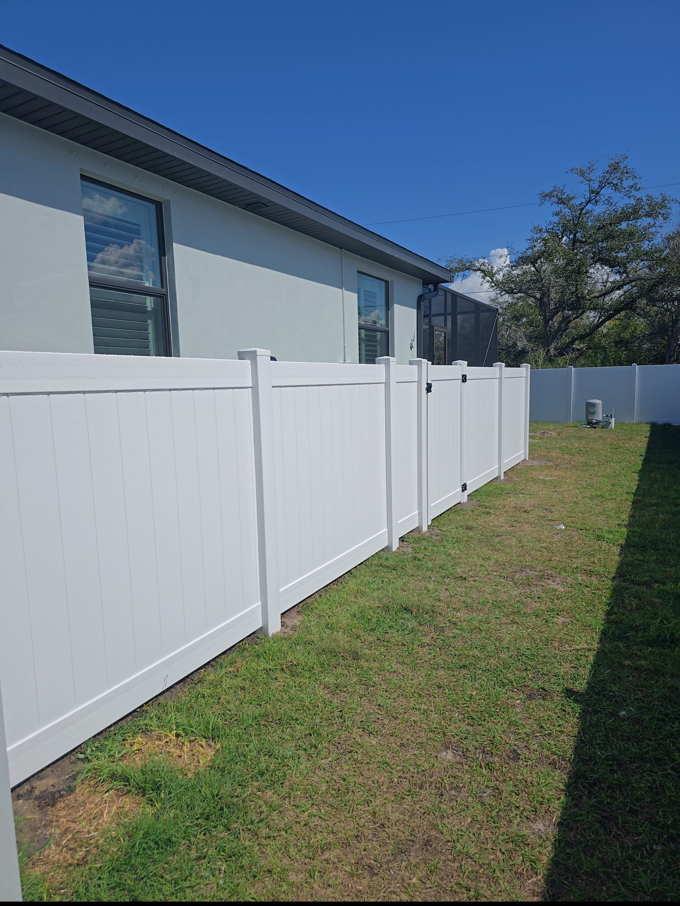 Vinyl Fence Install in Port Charlotte by True Fence LLC