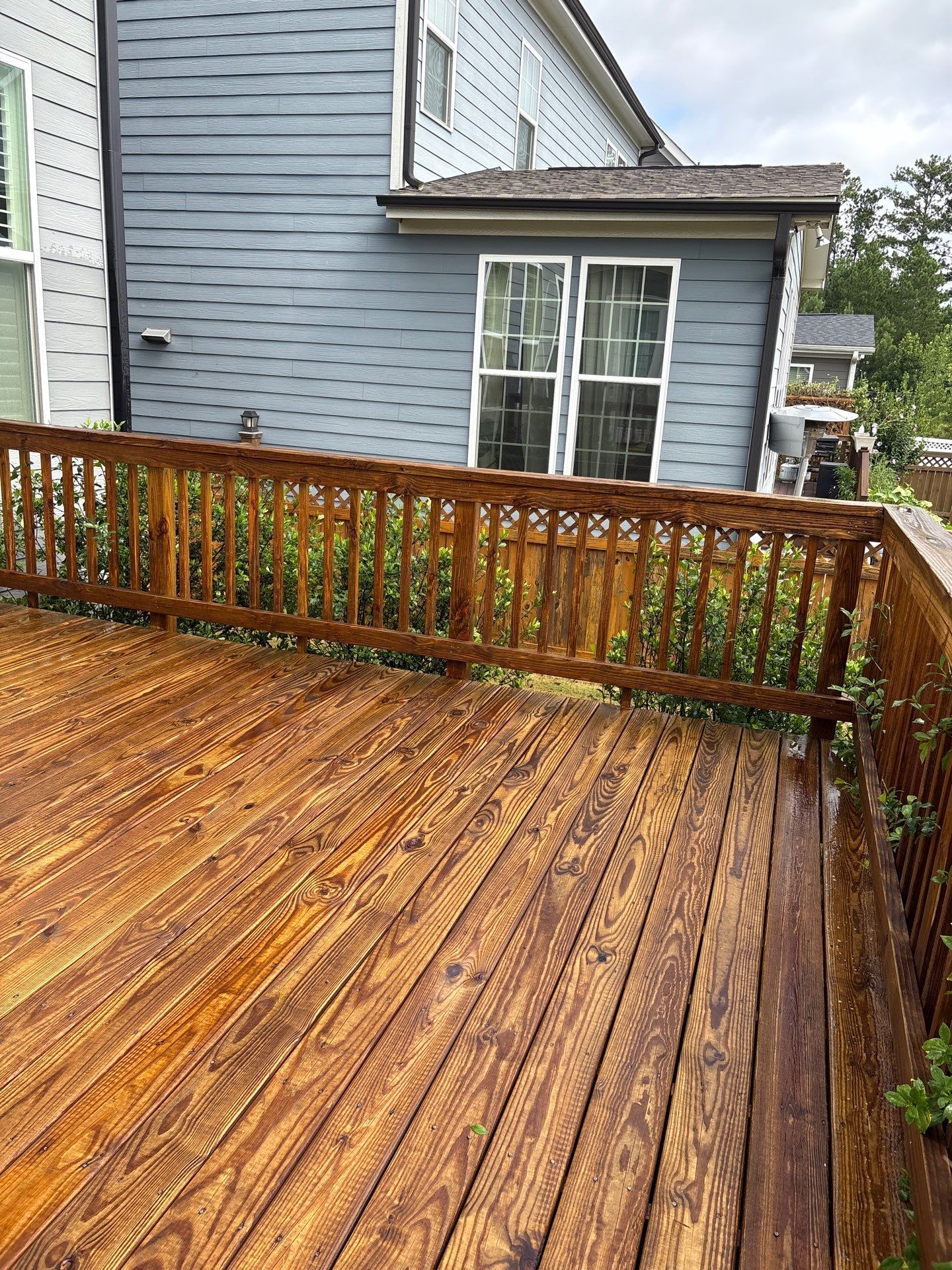Wood Deck using Wood Sealant by DuraSeal
