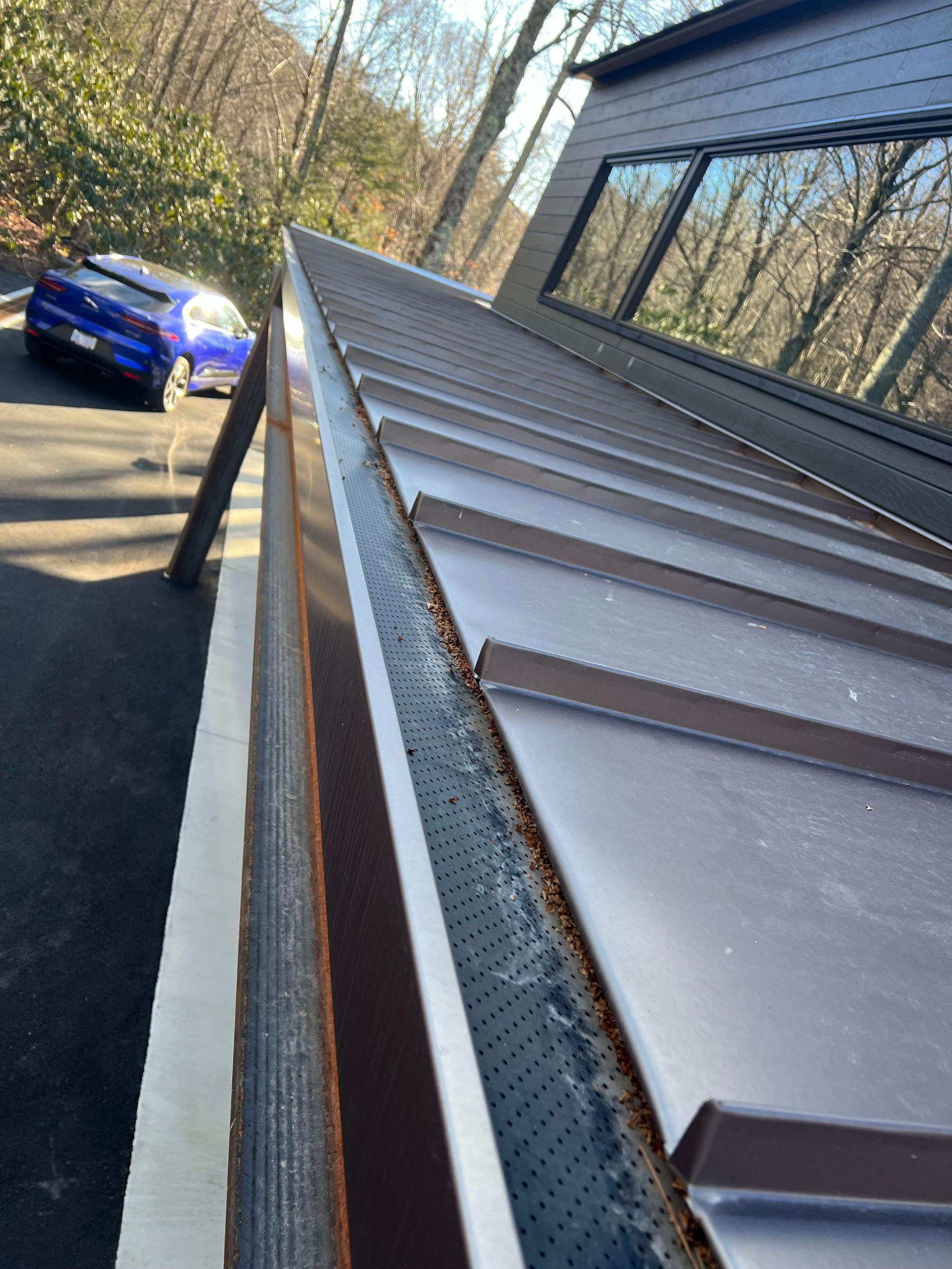 Williams Residence by Omnia Roofing