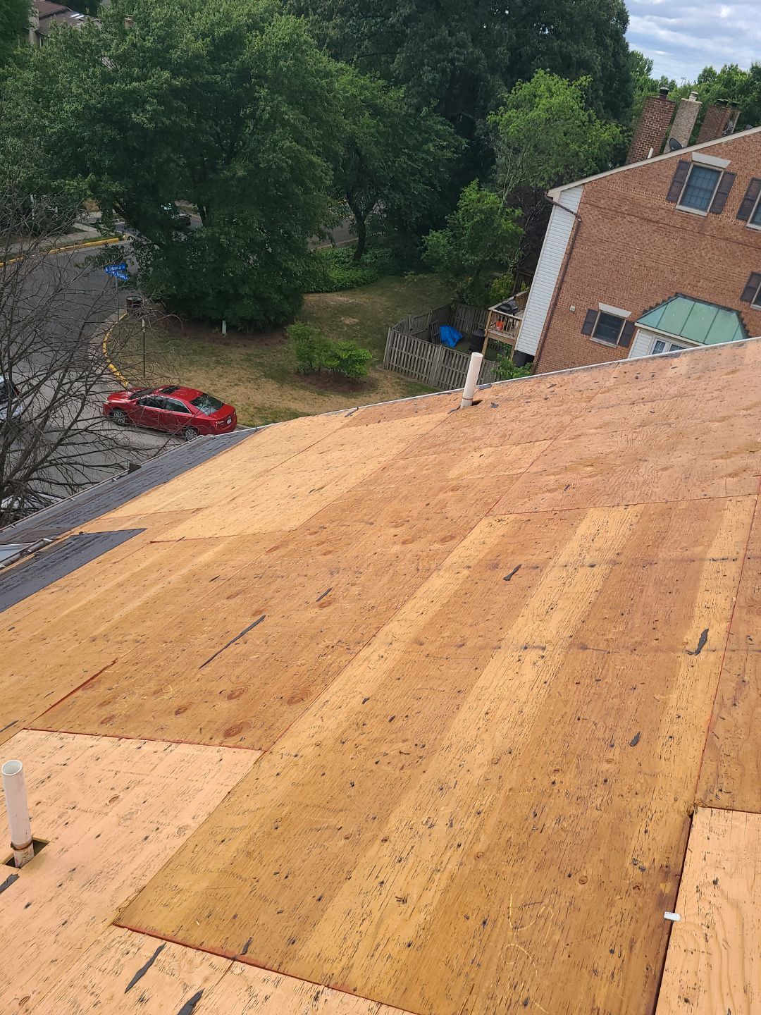 Alexandria: Roof Replacement with CertainTeed Landmark Pro in Max Def Burnt Sienna by RM Banning, Inc.
