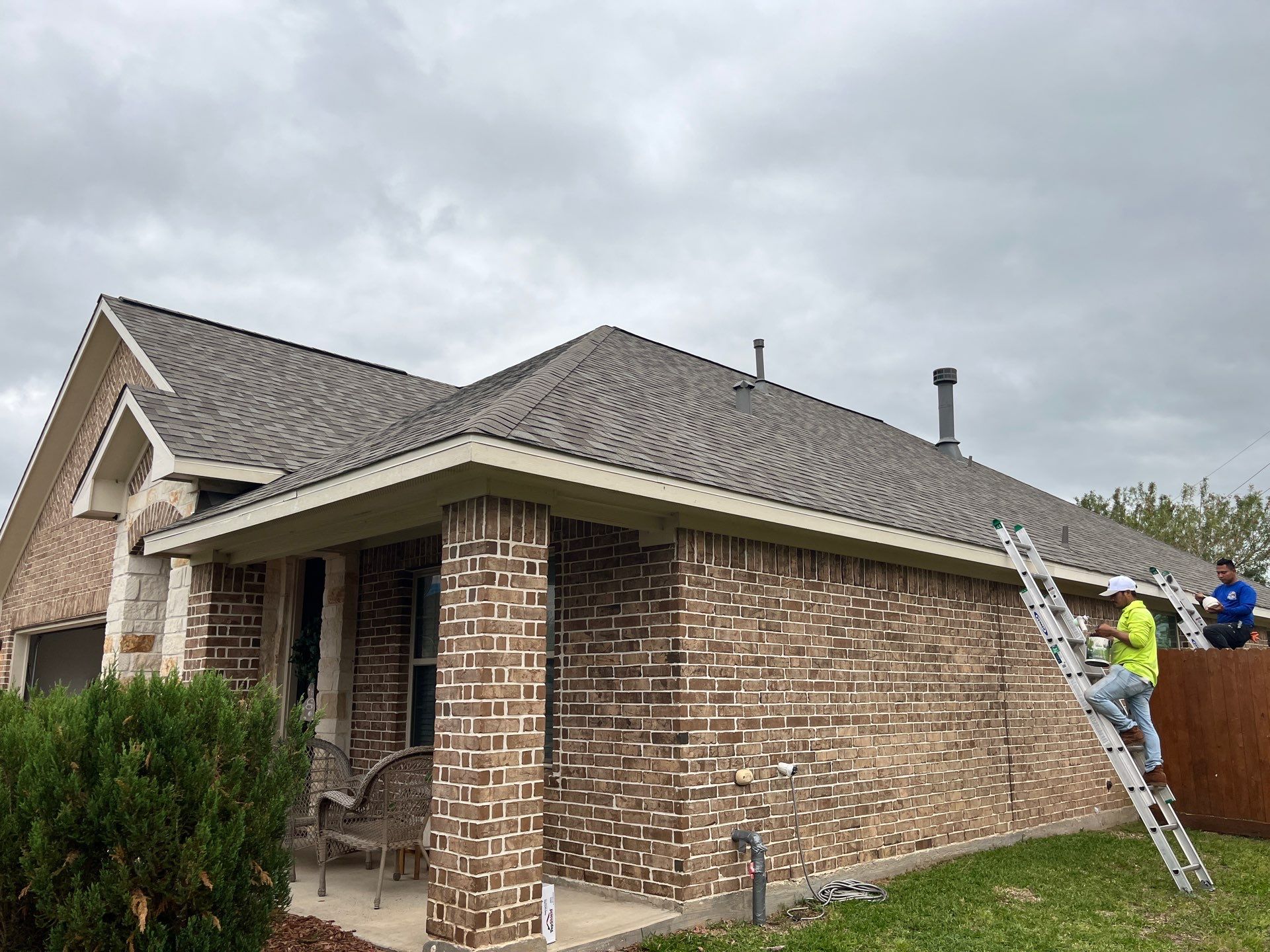 Hail Damage using Owen's Corning Duration (Lifetime) Shingles by Roof Repair Company