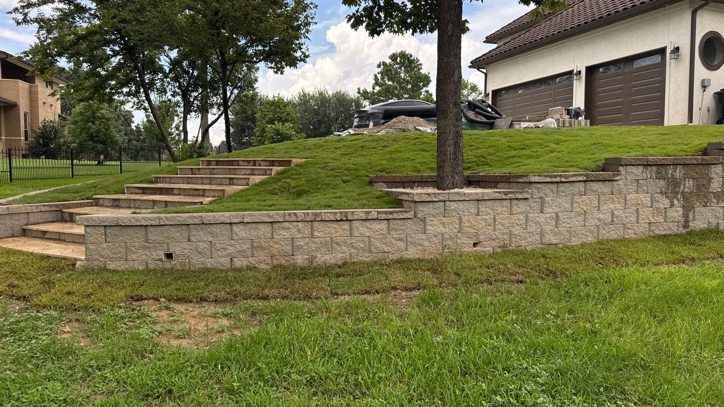 🏡 Duane’s Complete Retainer Wall & Hardscape Walkway by Texas Urban Elements