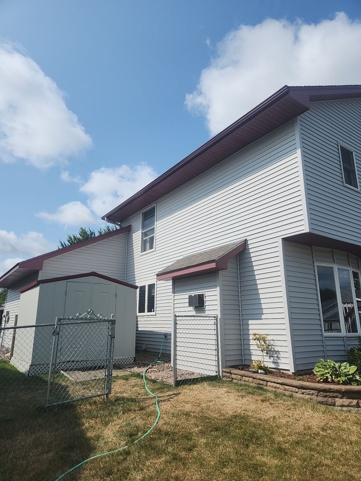 5" Gutters in St. Paul by Next Level Seamless Gutters / Exteriors Inc.