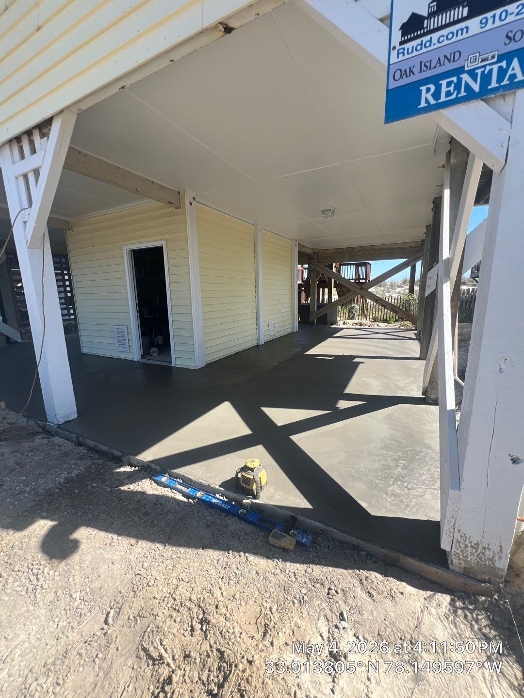 Coastal gravel ground cover for Oceanfront Property in Oak Island by RGR Construction and Roofing, LLC
