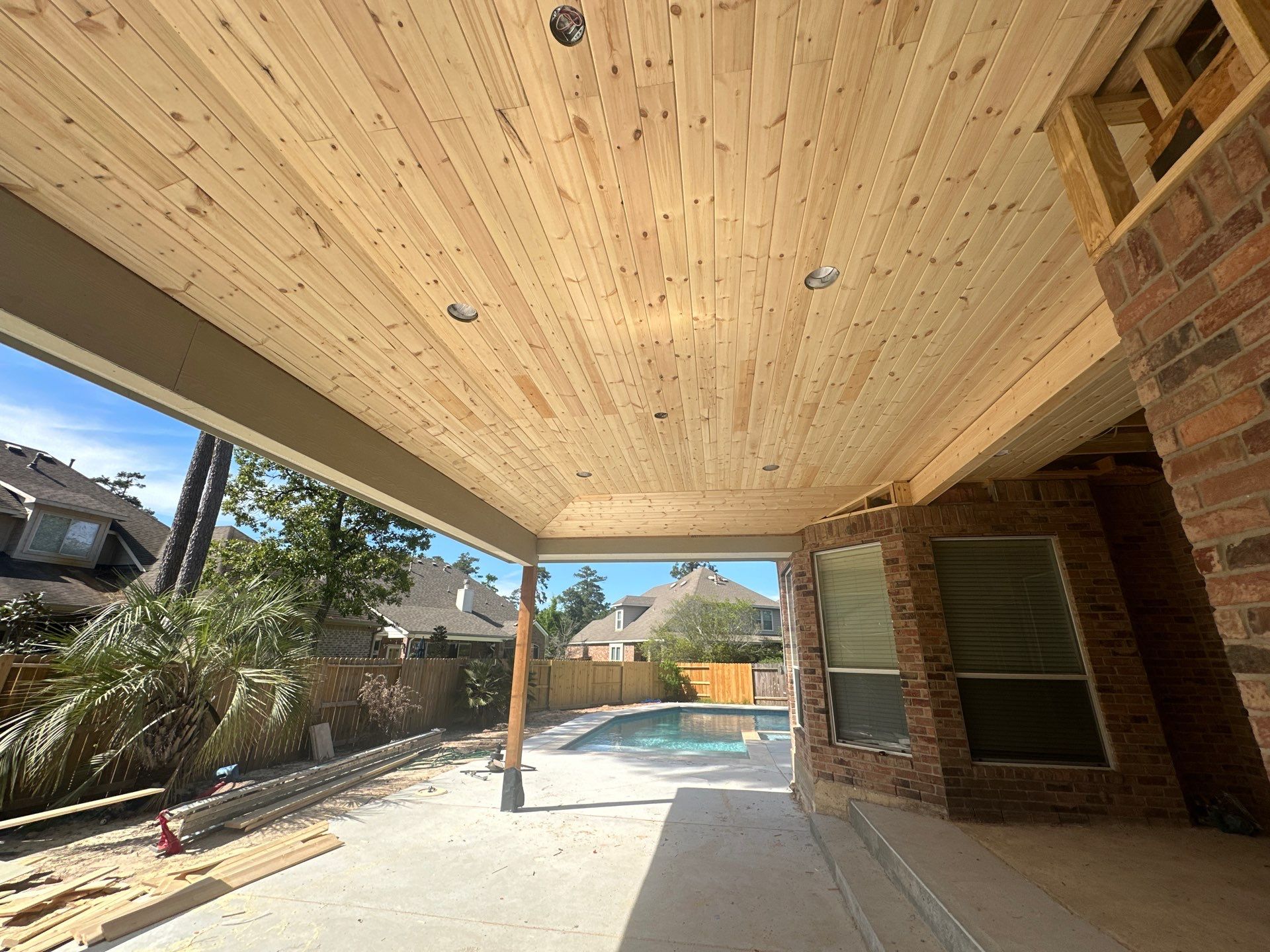 Pool, Patio Cover and Summer Kitchen in Sterling Ridge by SophAlx LLC