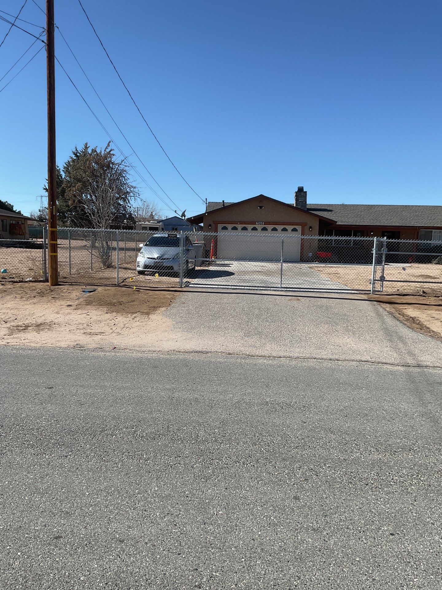 Fence Installation using chain -link by Fence Guys Inc. 