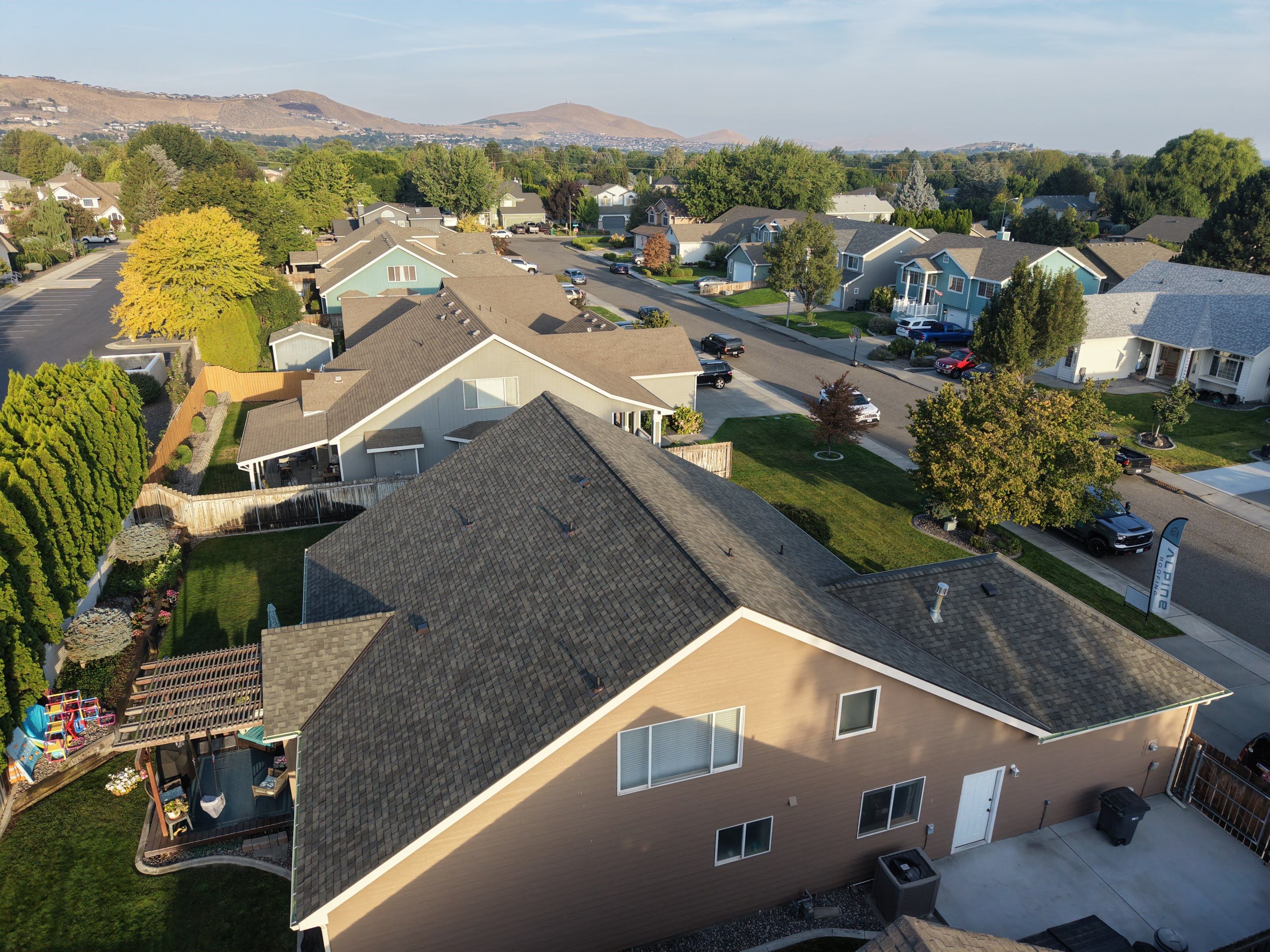 Full Residential Roof Replacement With Architectural Shingles in Kennewick by Alpine Roofing