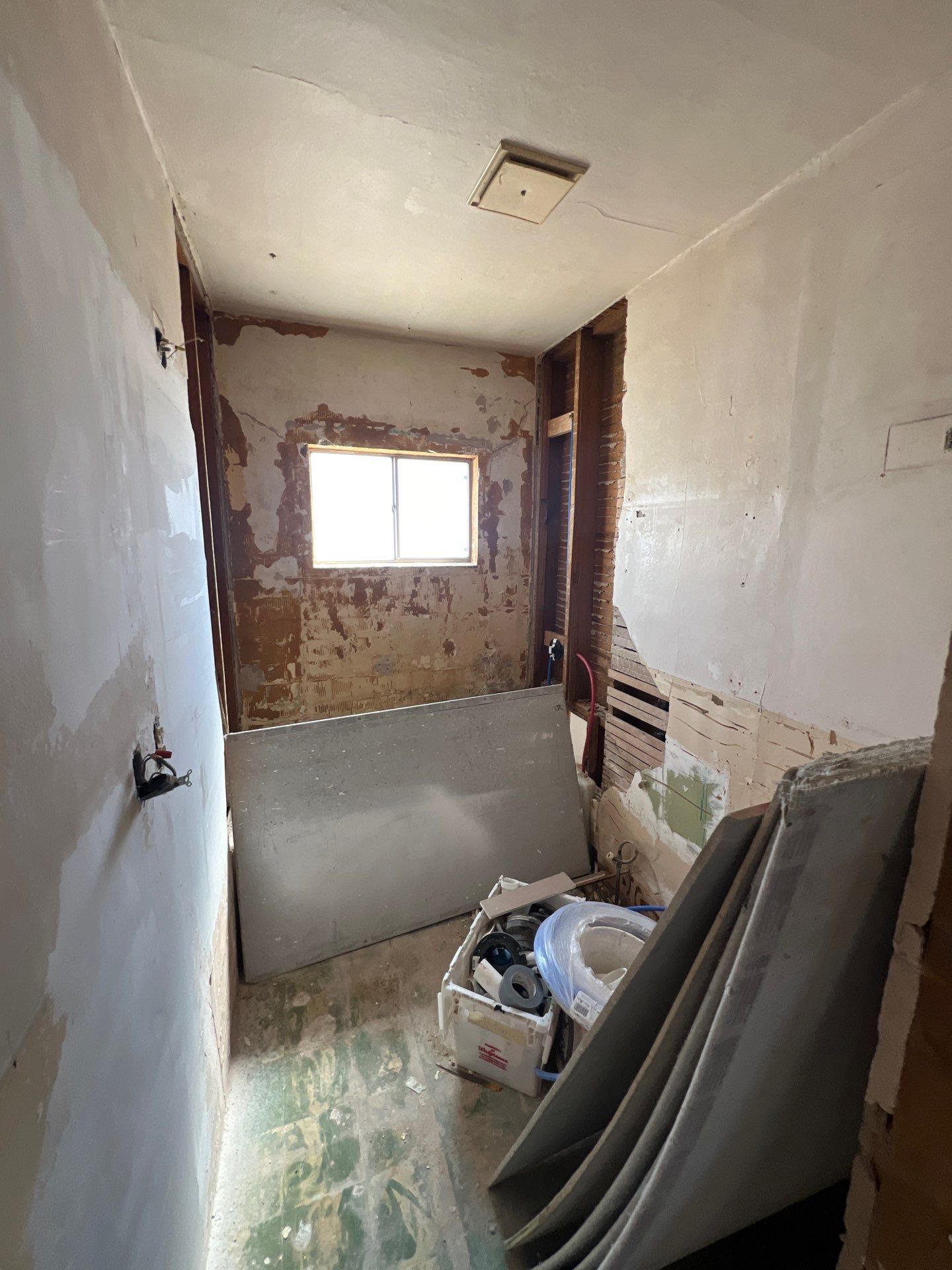 From Drab to Fab: A Spectacular Home Renovation by Castro Brothers Solutions