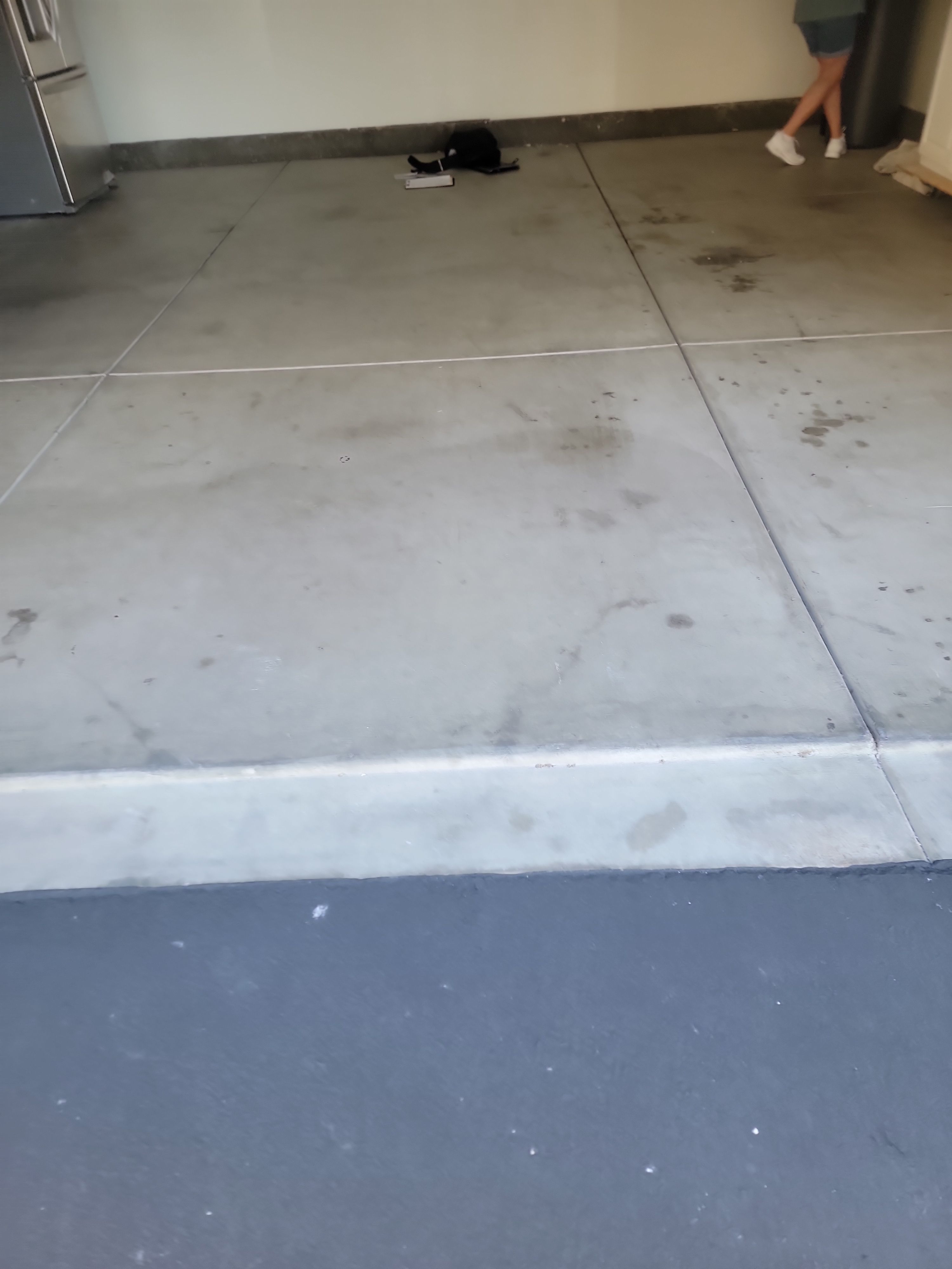 Old boring garage to amazing shine! by MGP Coatings