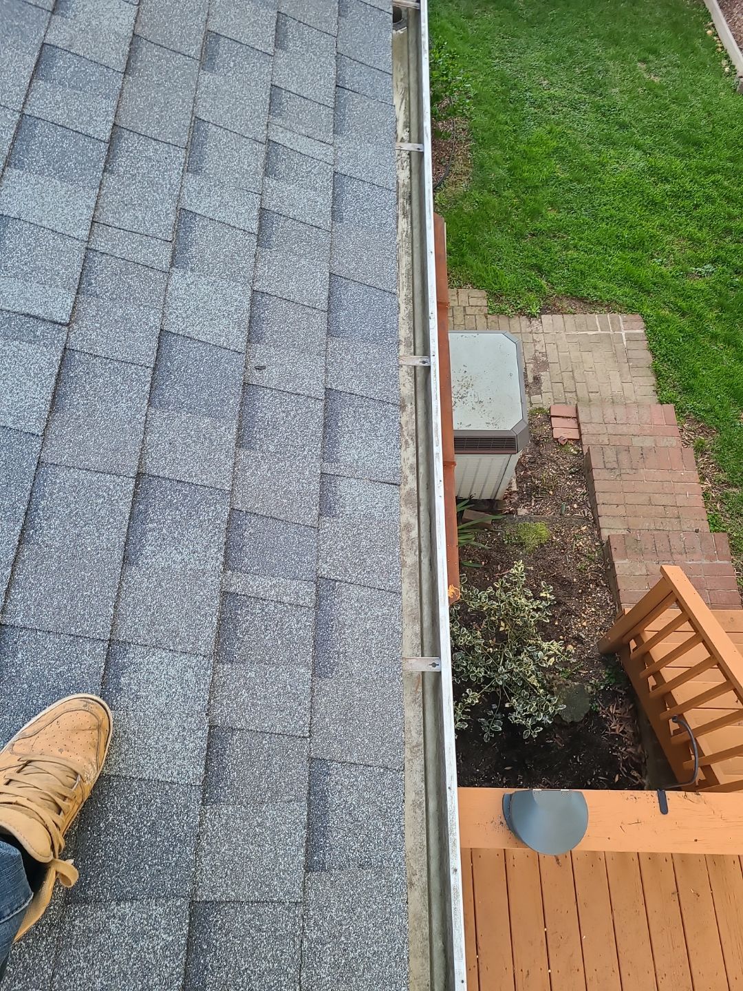 Alexandria: Residential Roof Replacement with CertainTeed Landmark in Georgetown Gray by RM Banning, Inc.