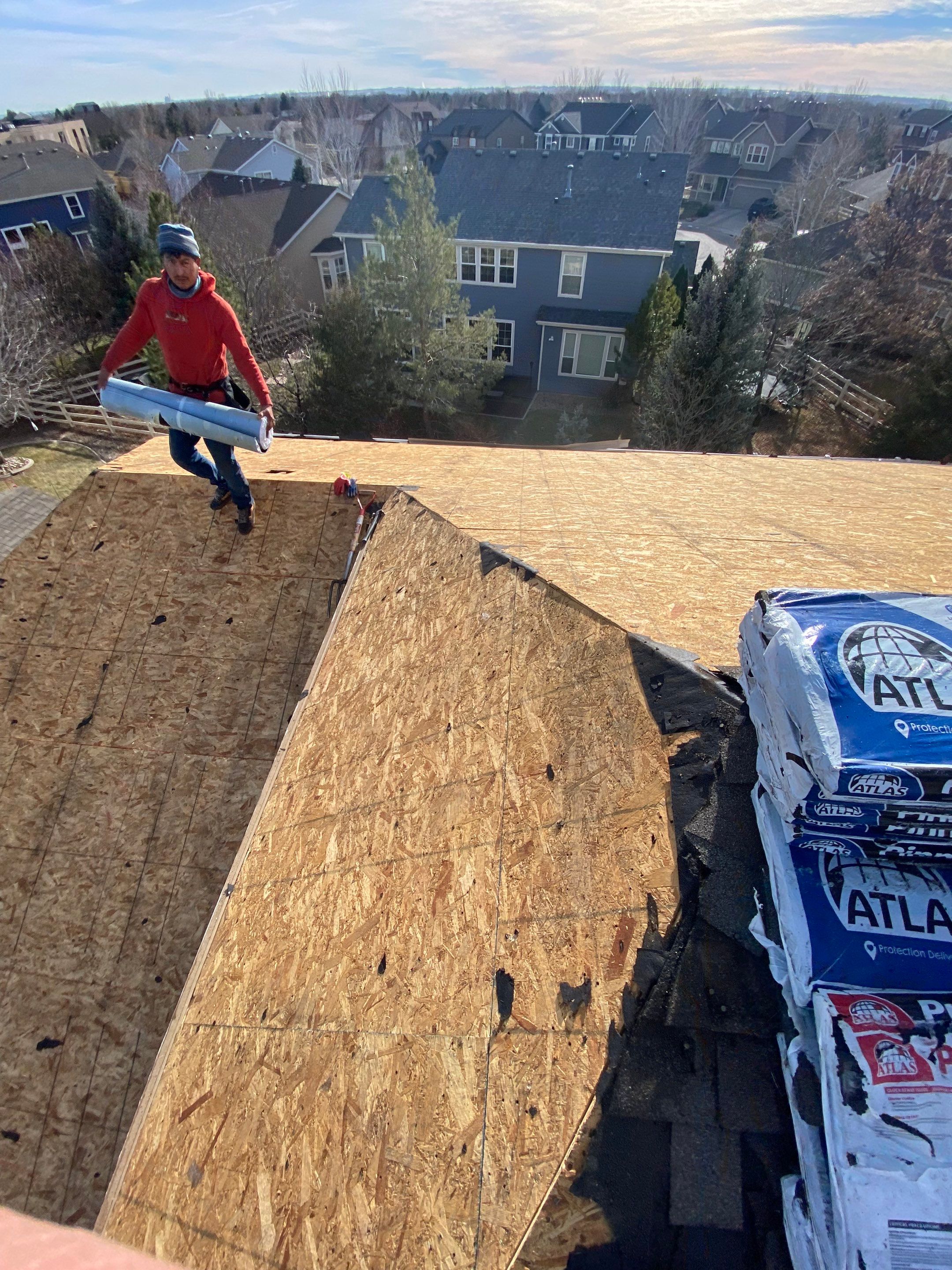 Resdiental Hail Damage Roof Replacement using Atlas Pinnacle Class 4 Impact Resistant "Weathered Wood" color by Black Belt Roofing