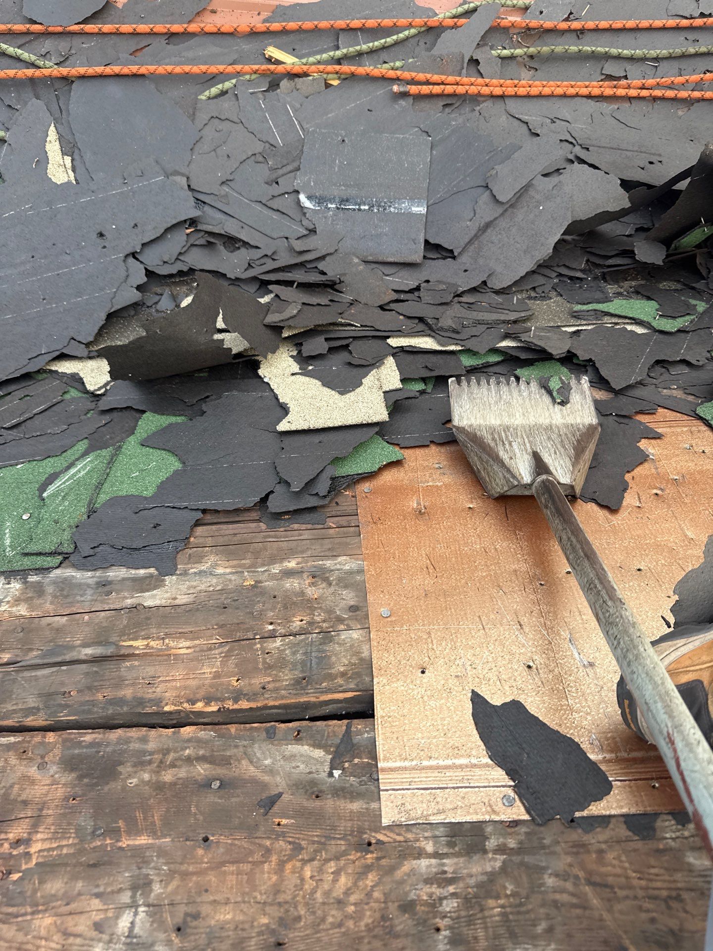 Residential Roofing Installation using GAF Timberline HDZ Weatherer Wood by Rainstoppers Roofing