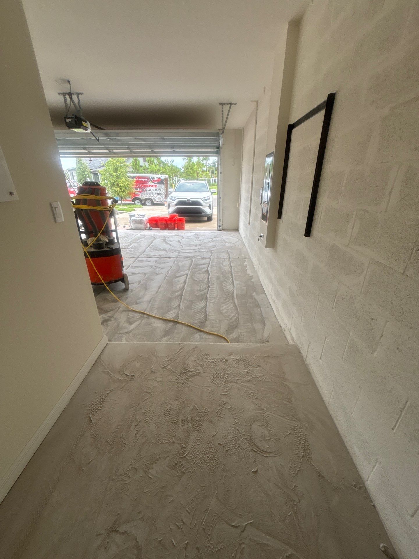 Flake Epoxy Garage Floor Coating System in Zephyrhills by Performance Floors & Coating