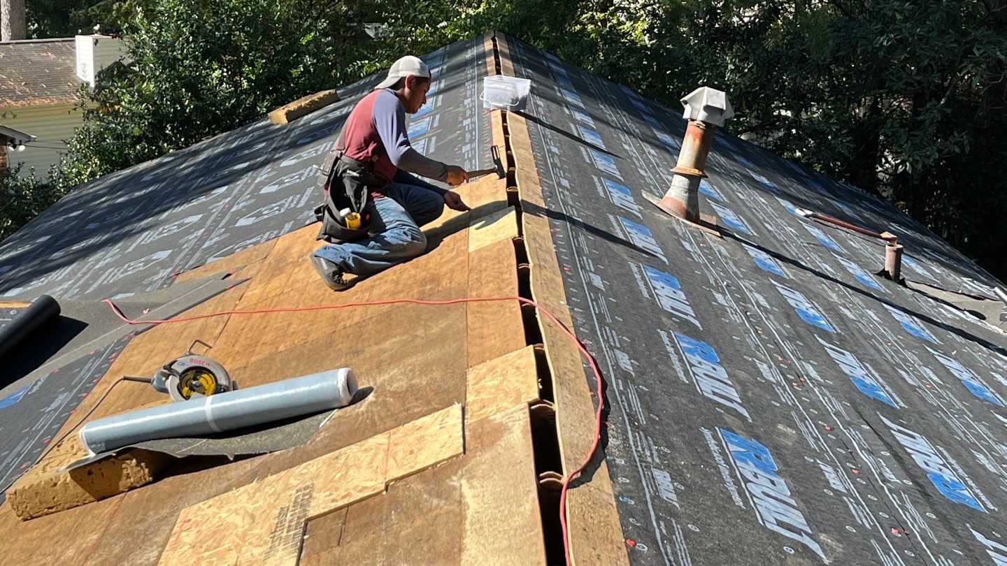 Roof Replacement using Owens Corning Oakridge Architectural Shingles by Midlands Roofing & Exteriors